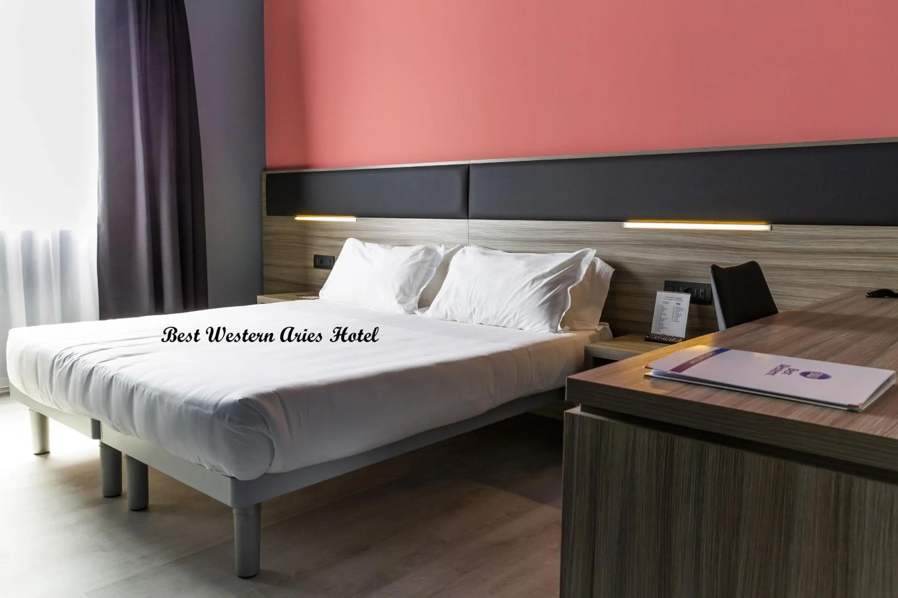 Bed in Best Western Aries Hotel