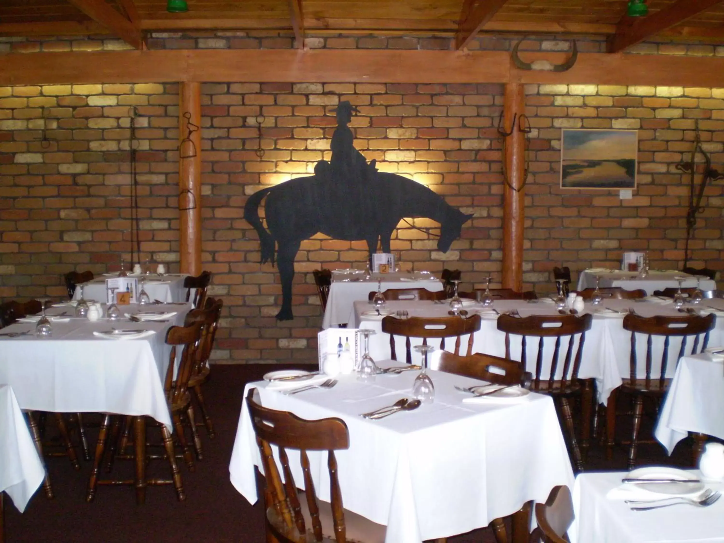 Restaurant/Places to Eat in Banjo Paterson Motor Inn