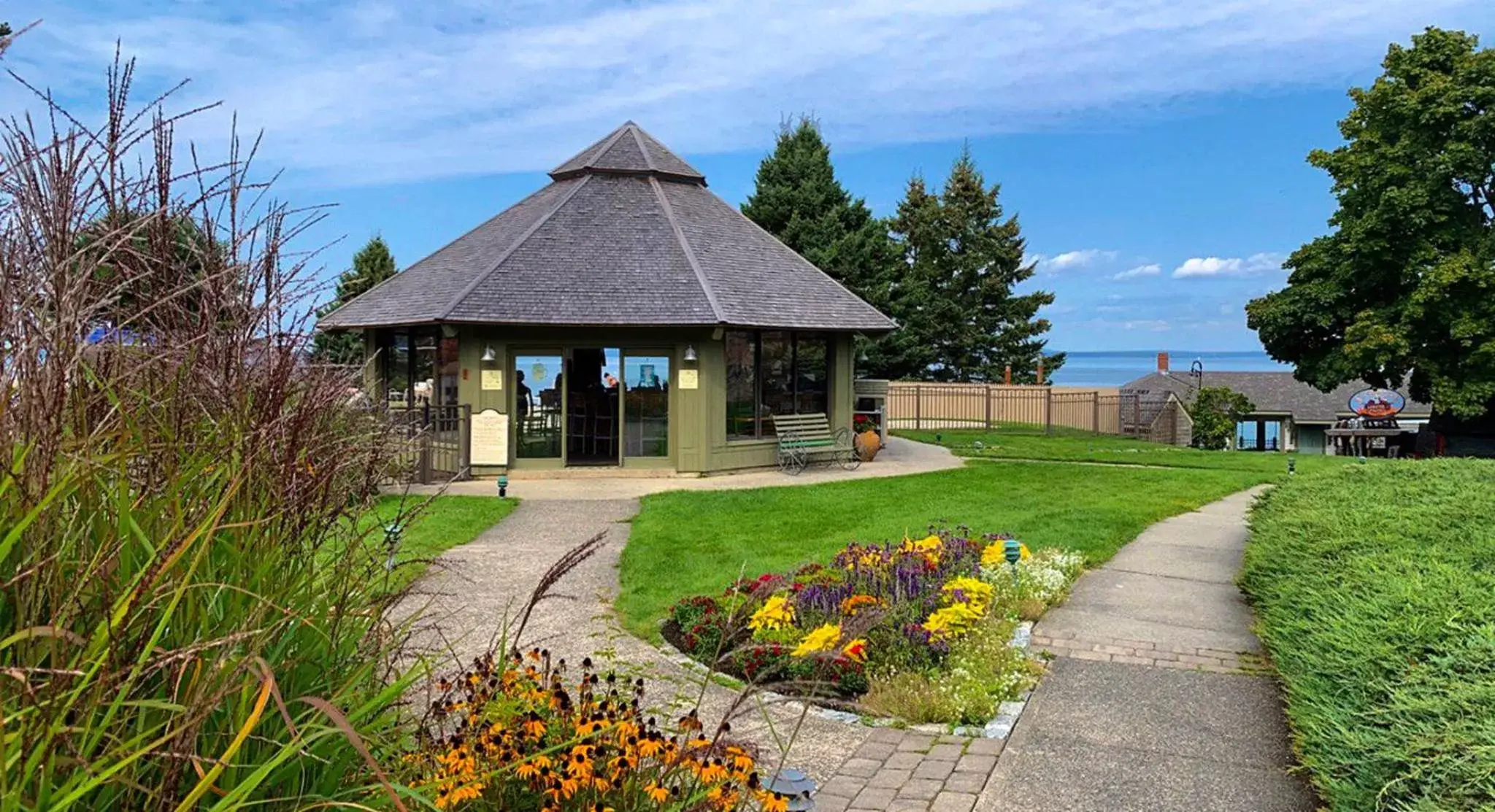 Property Building in Holiday Inn Bar Harbor Regency Hotel, an IHG Hotel