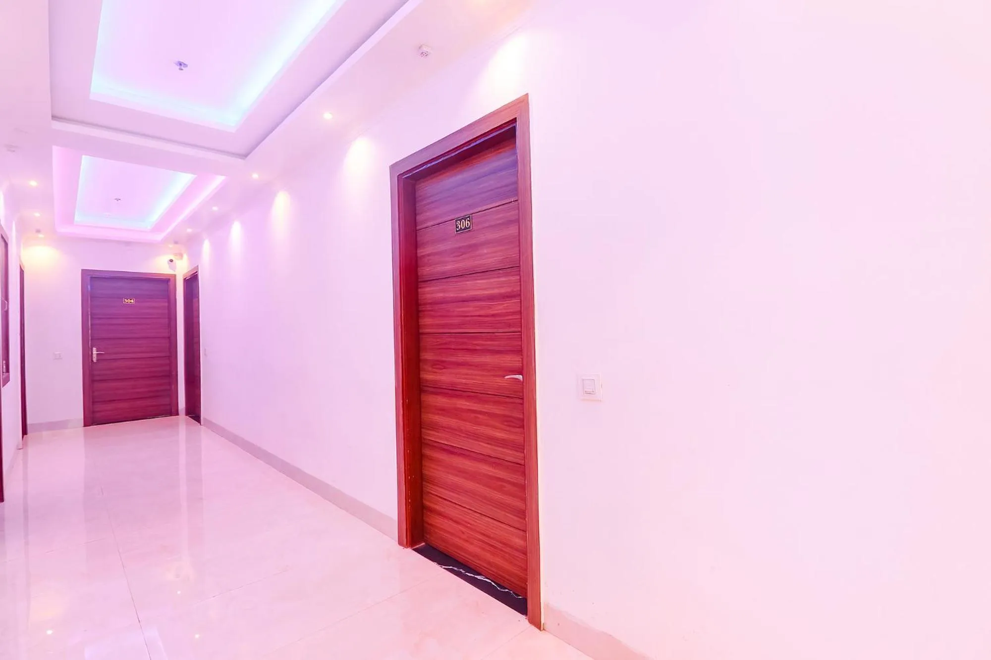Lobby or reception in FabHotel Bhawana