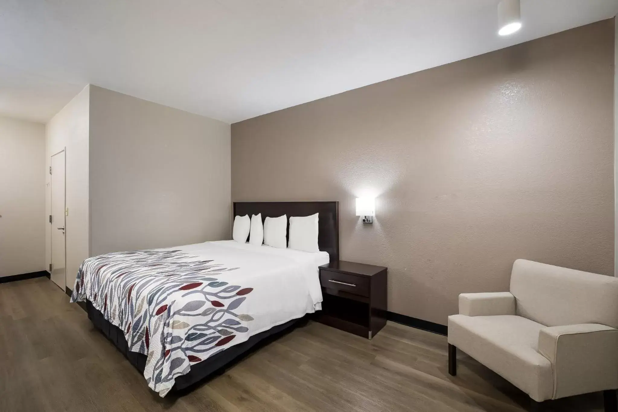 Bedroom, Bed in Red Roof Inn Tucson North - Marana