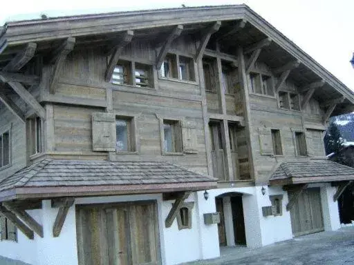 Summer, Property Building in Chalets de Julie