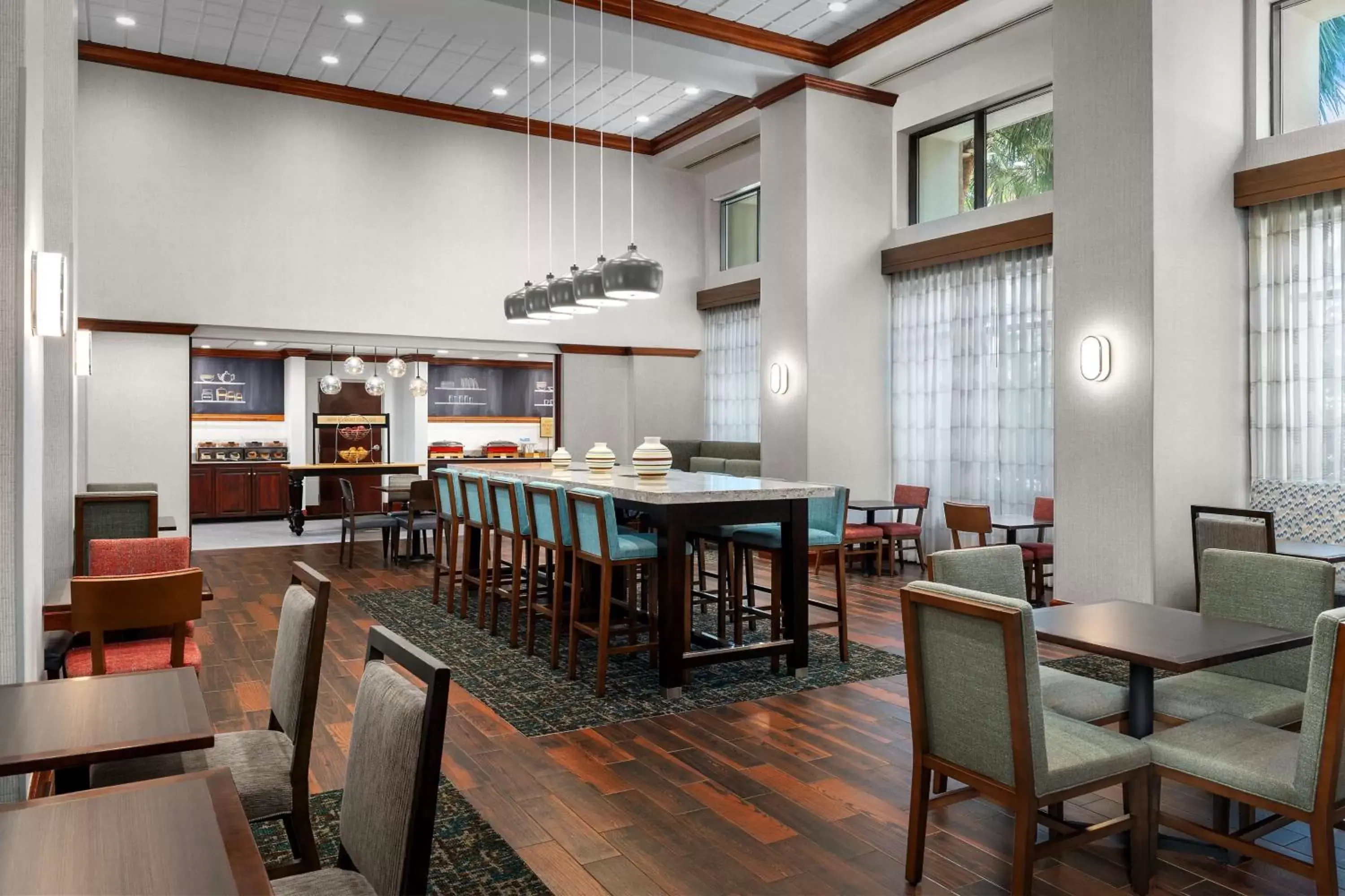 Breakfast, Restaurant/Places to Eat in Hampton Inn & Suites at Lake Mary Colonial Townpark