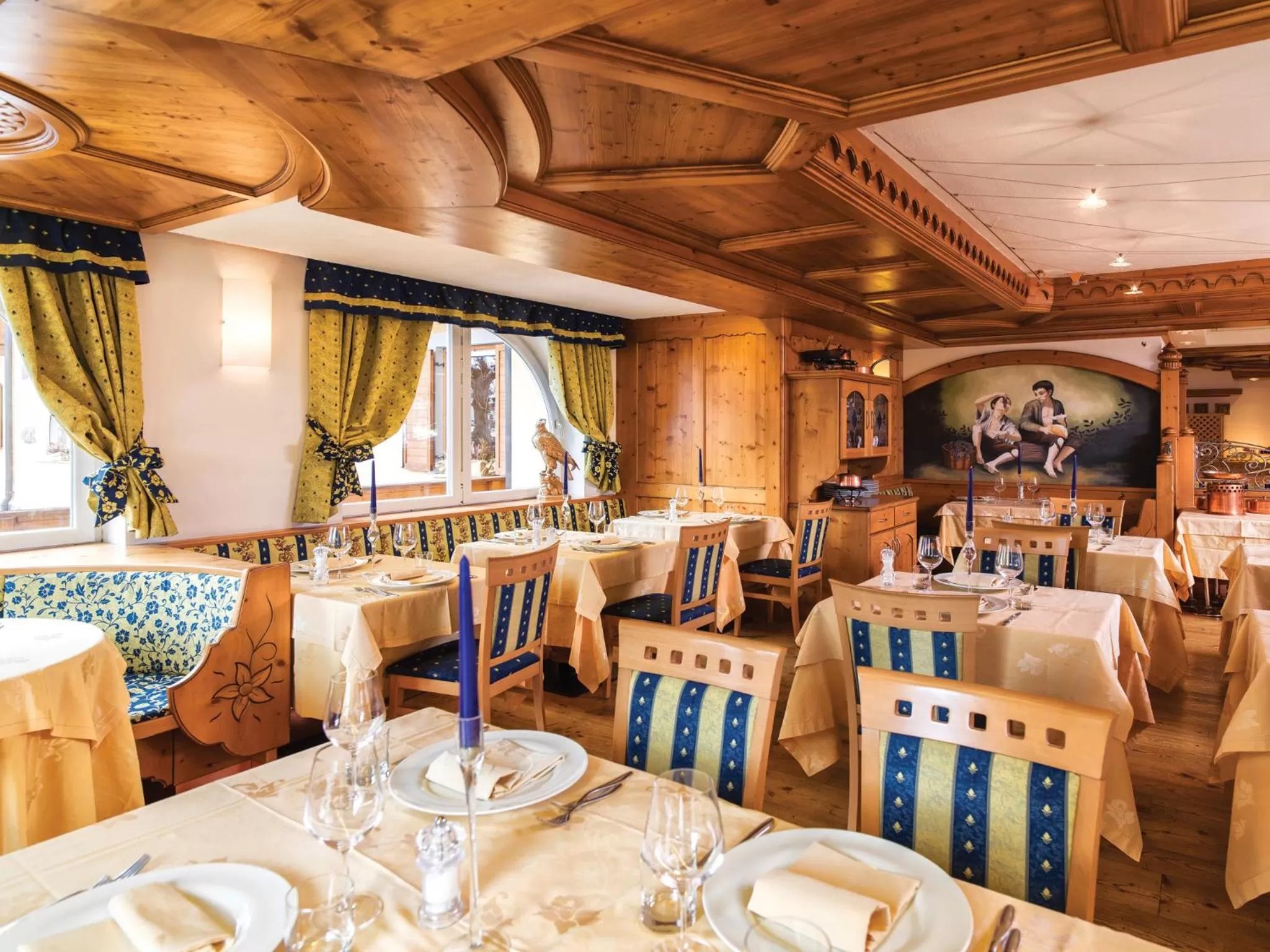 Restaurant/places to eat in Leading Relax Hotel Maria