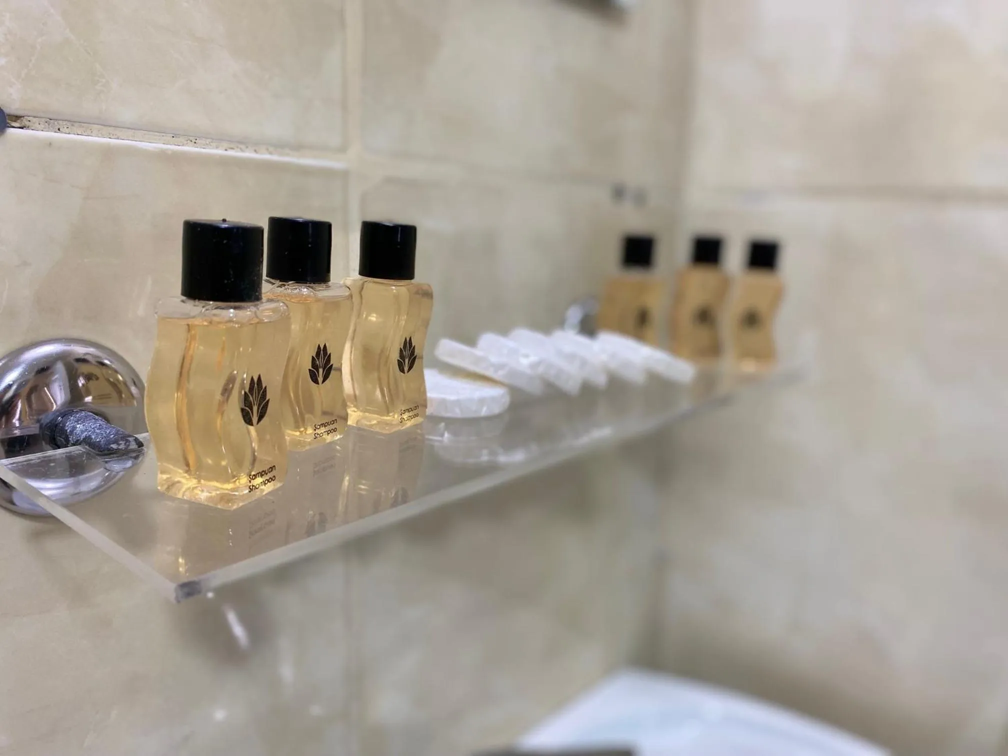 Bathroom in Reydel Hotel