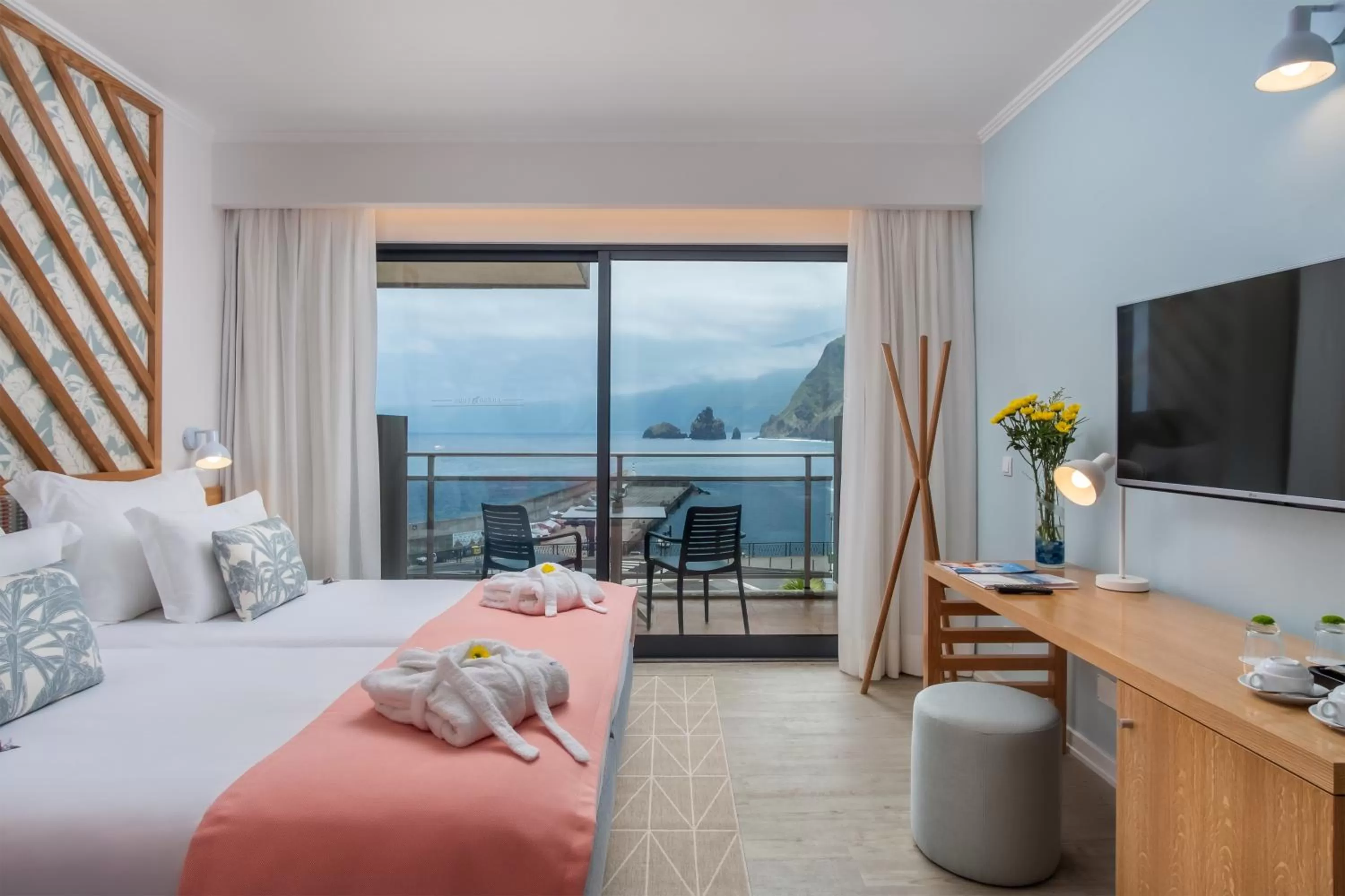 Sea view, Bed in Aqua Natura Bay