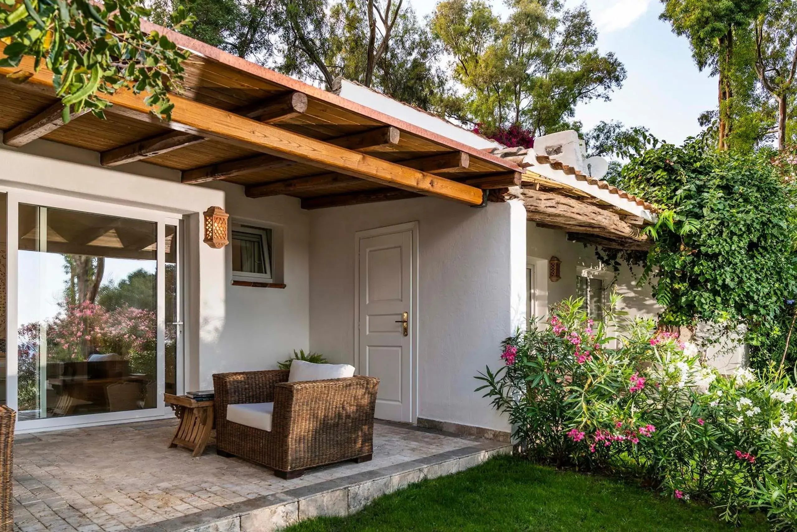 Balcony/Terrace, Property Building in Arbatax Park Resort - Suites Del Mare