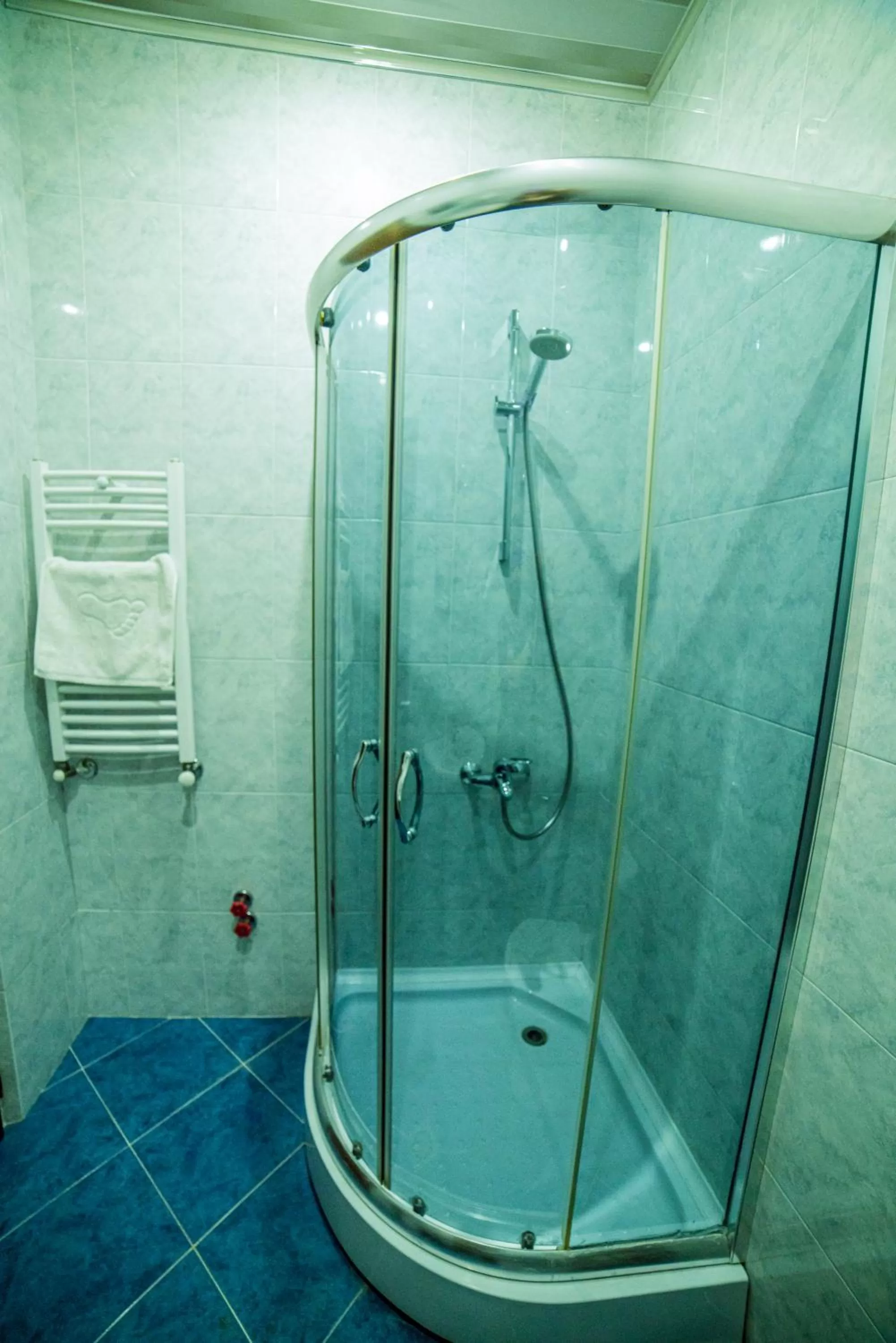 Bathroom in Midtown-Vera