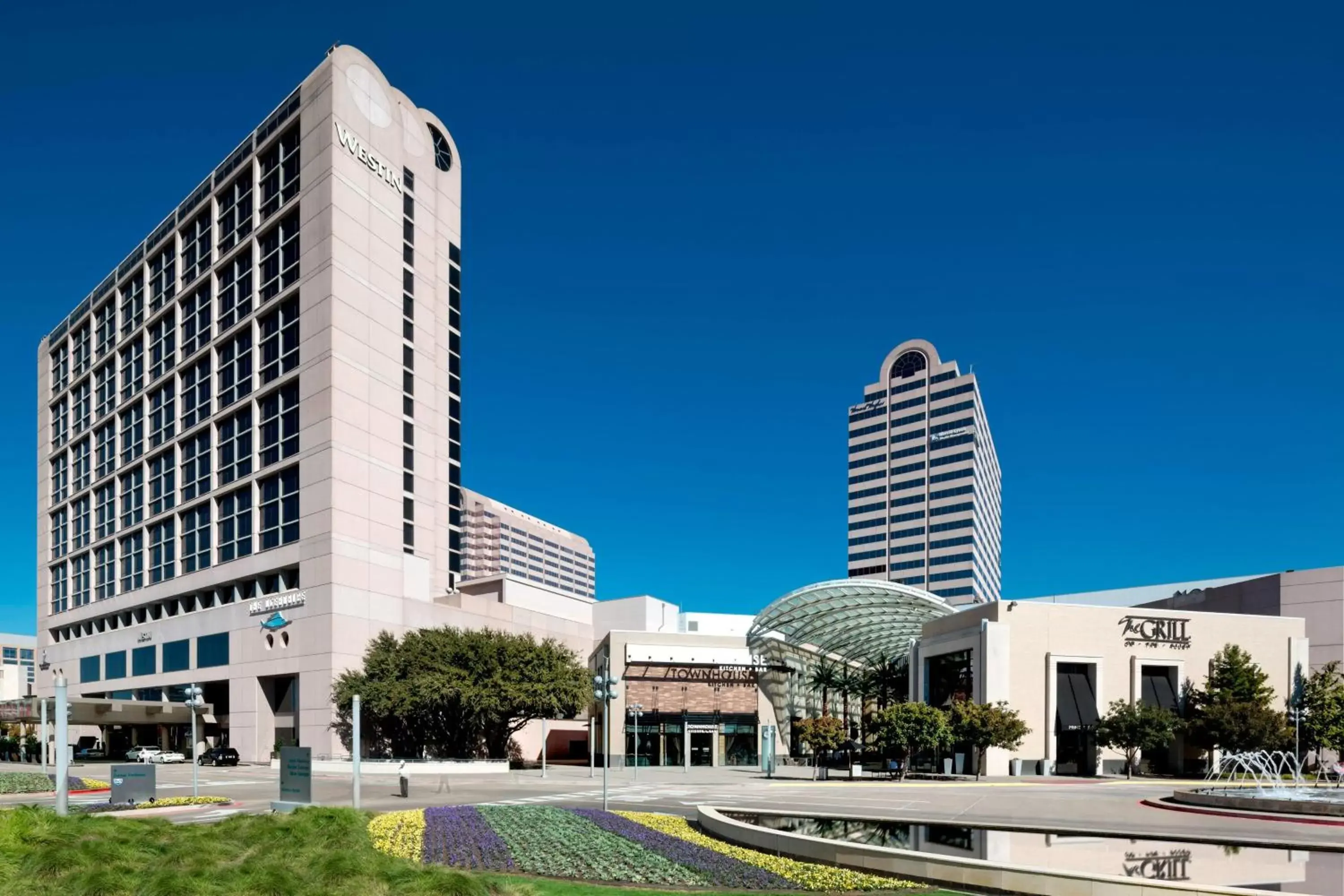 Property Building in The Westin Galleria Dallas