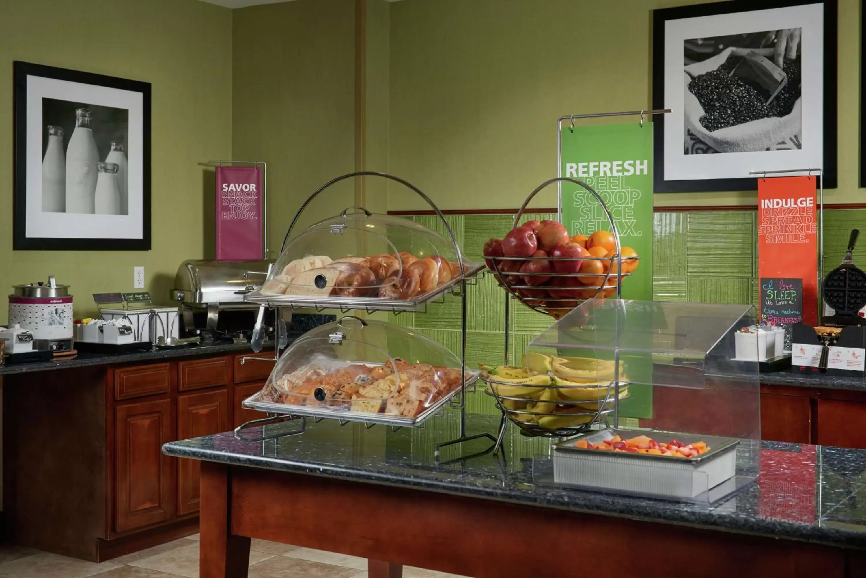 Breakfast in Hampton Inn Bermuda Run / Advance Breakfast in Hampton Inn Bermuda Run / Advance
