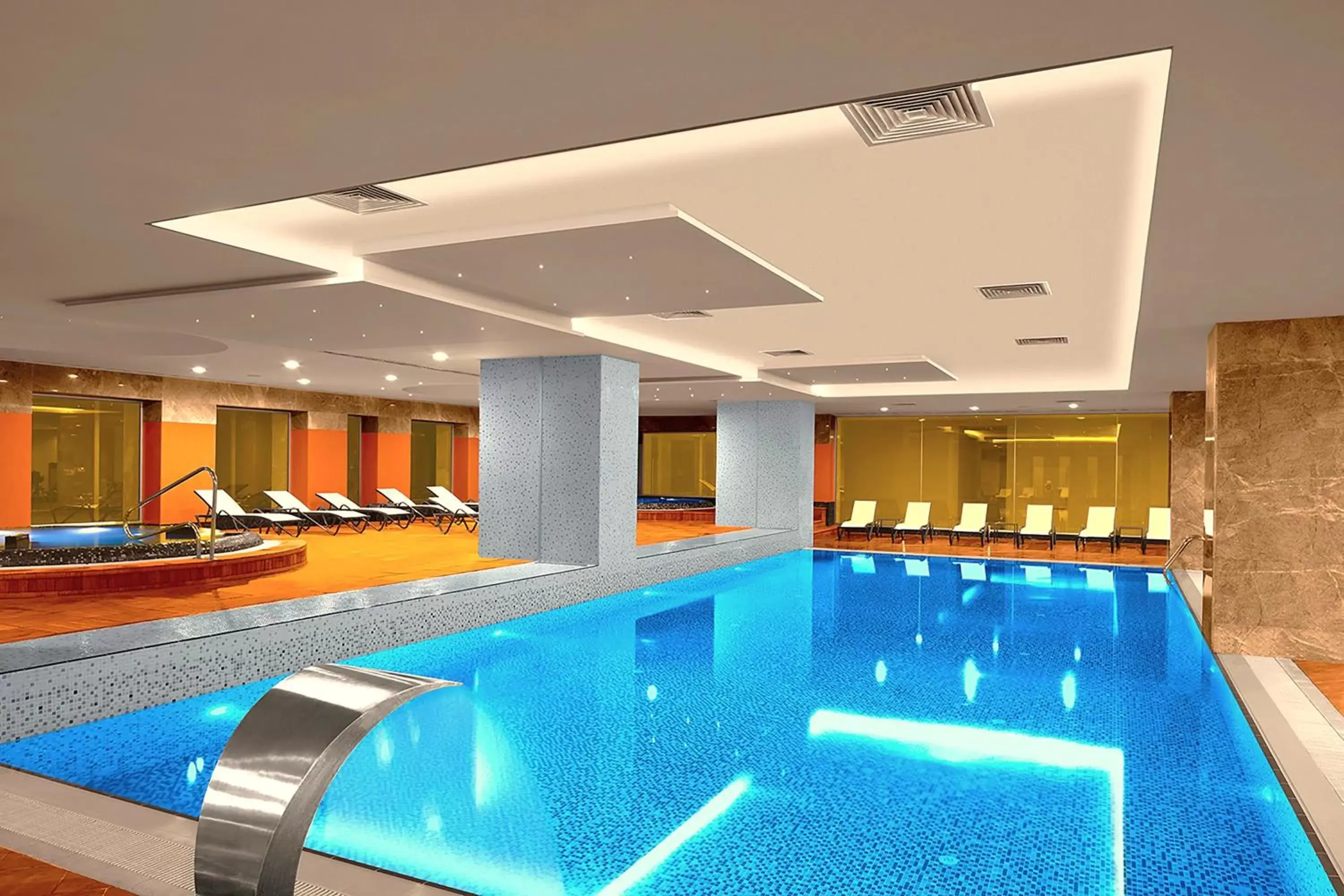 Swimming Pool in The Green Park Pendik Hotel & Convention Center