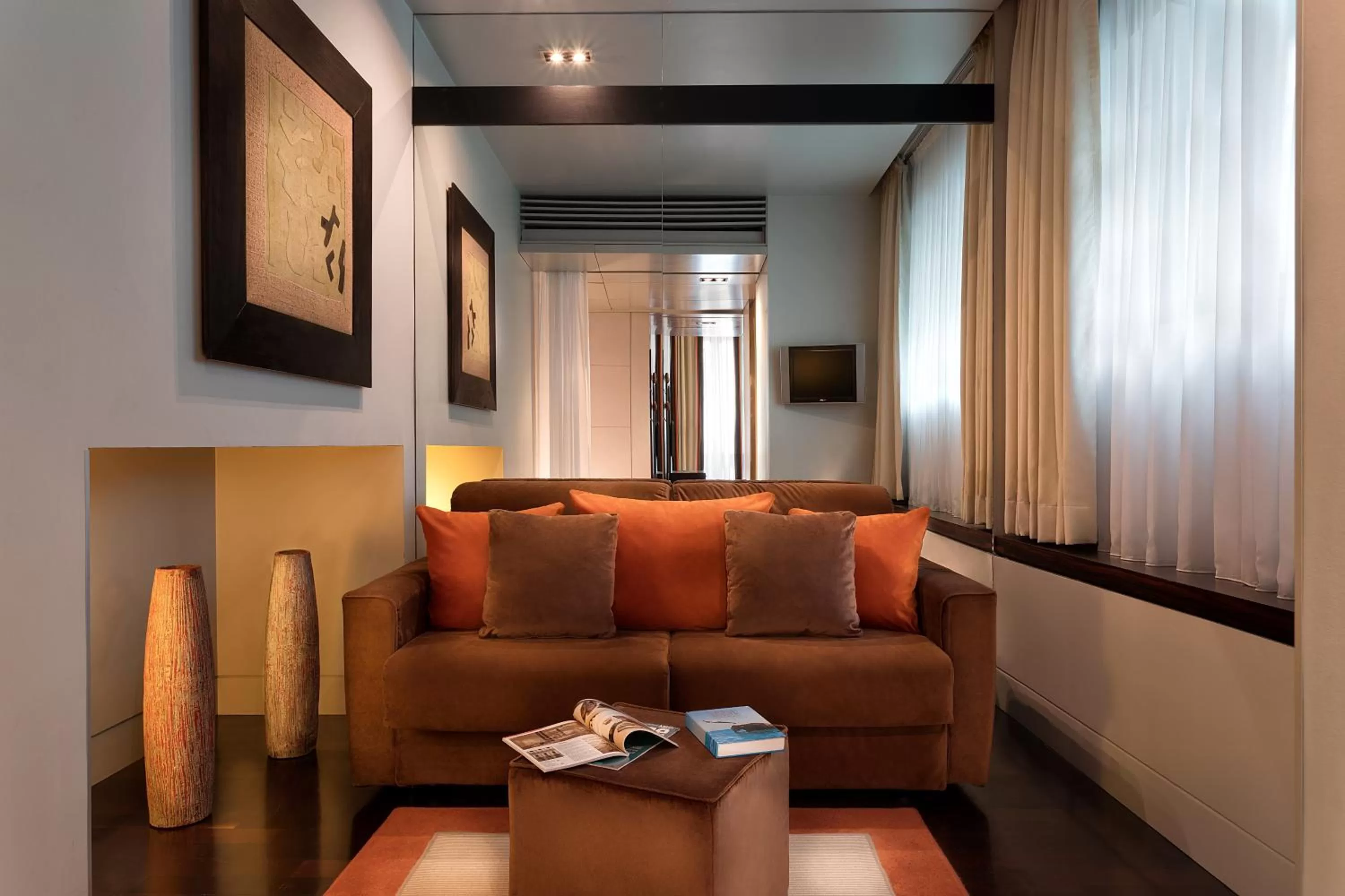 Seating area in Sina The Gray