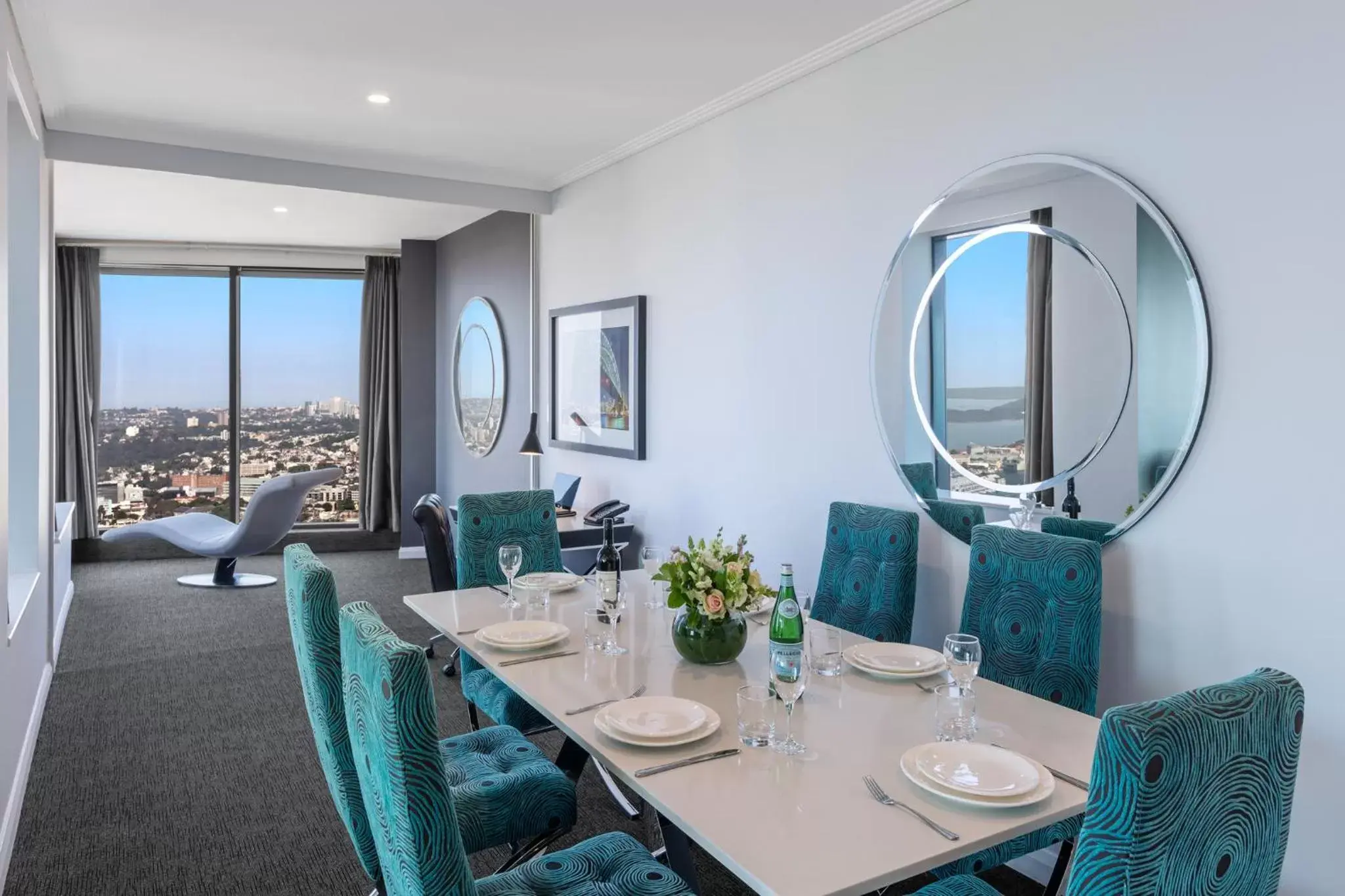 Dining Area in Meriton Suites World Tower, Sydney