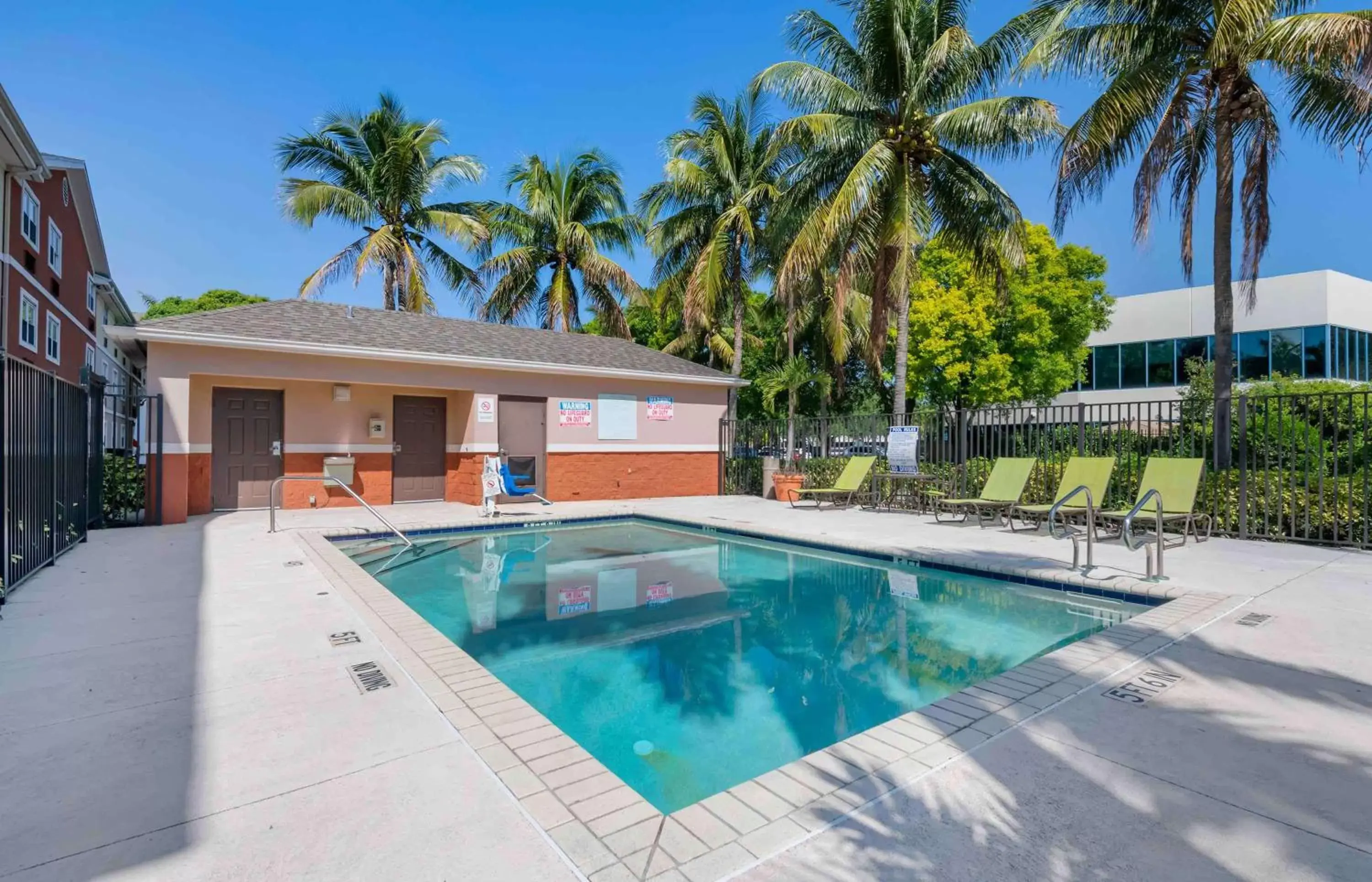 Pool view, Swimming Pool in Extended Stay America Suites - West Palm Beach - Northpoint Corporate Park