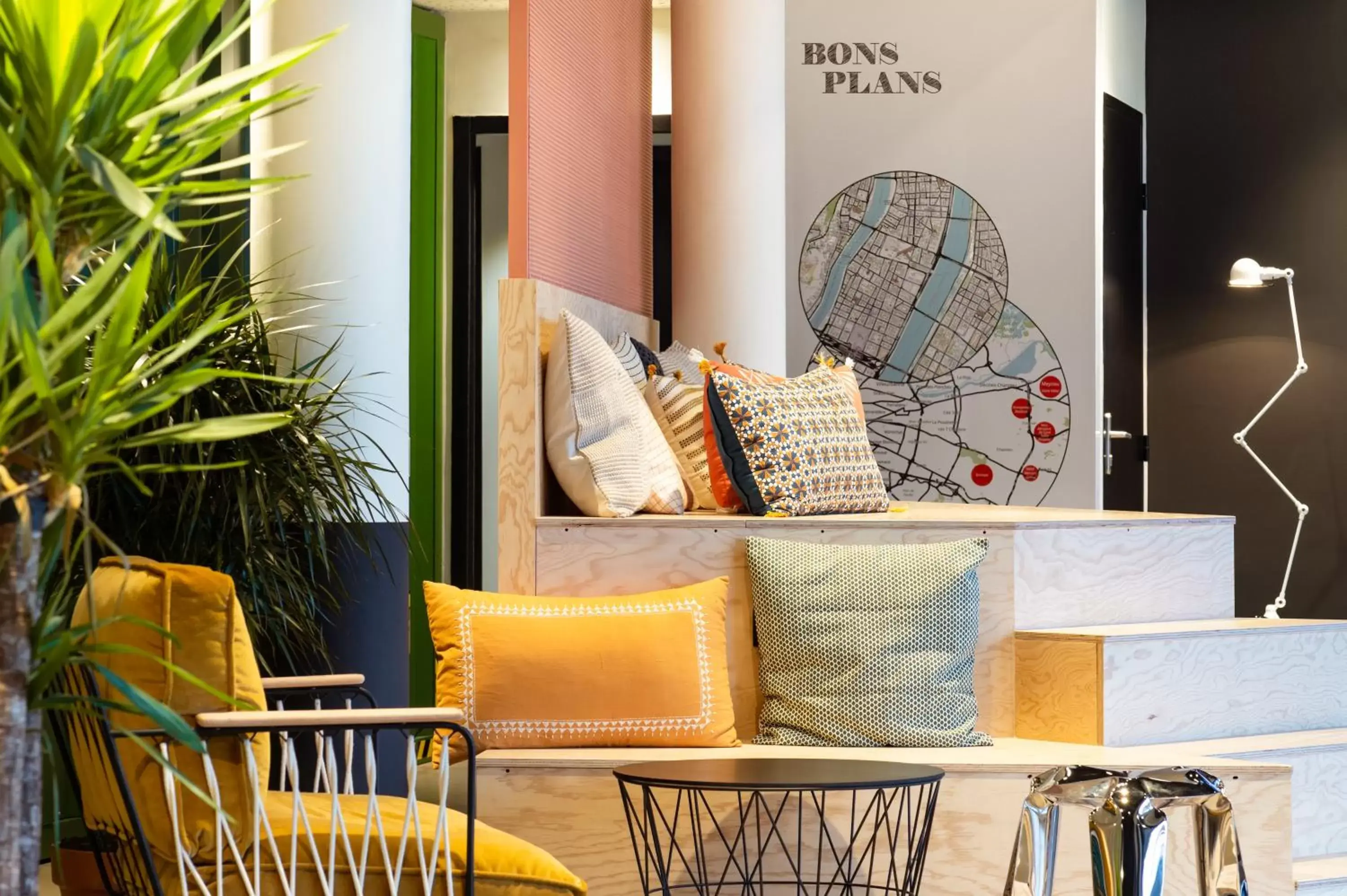 Lobby or reception, Seating Area in ibis Styles Lyon Meyzieu Stadium