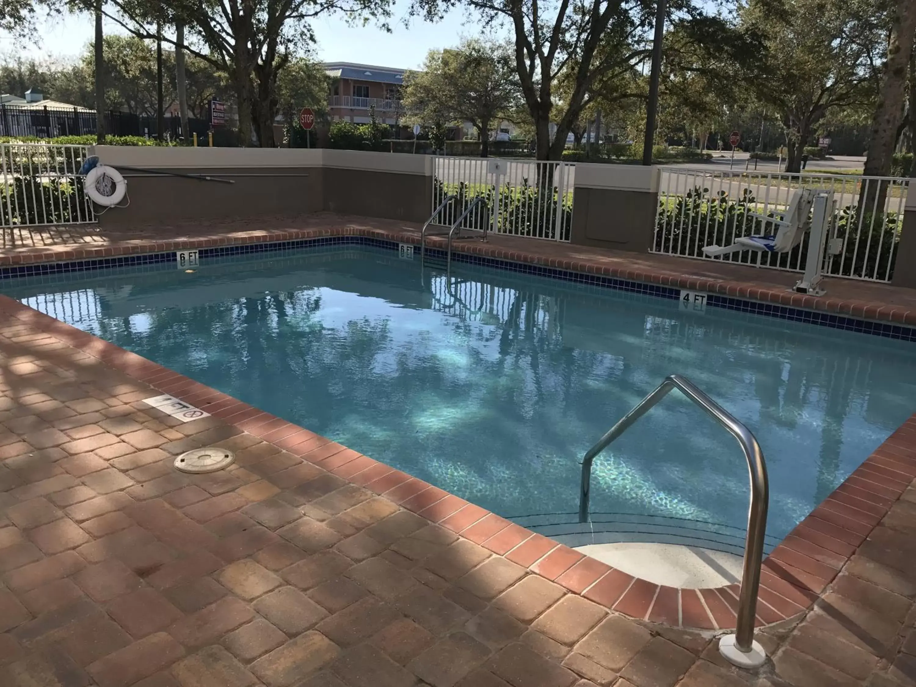 Swimming Pool in Holiday Inn Express - Naples South - I-75, an IHG Hotel