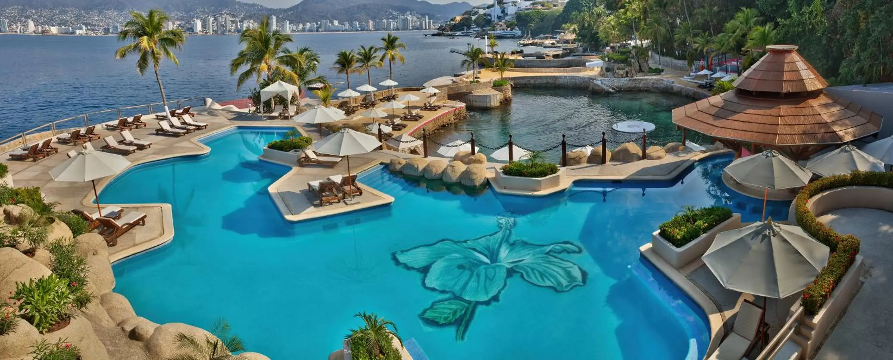 Swimming pool, Pool View in Las Brisas Acapulco