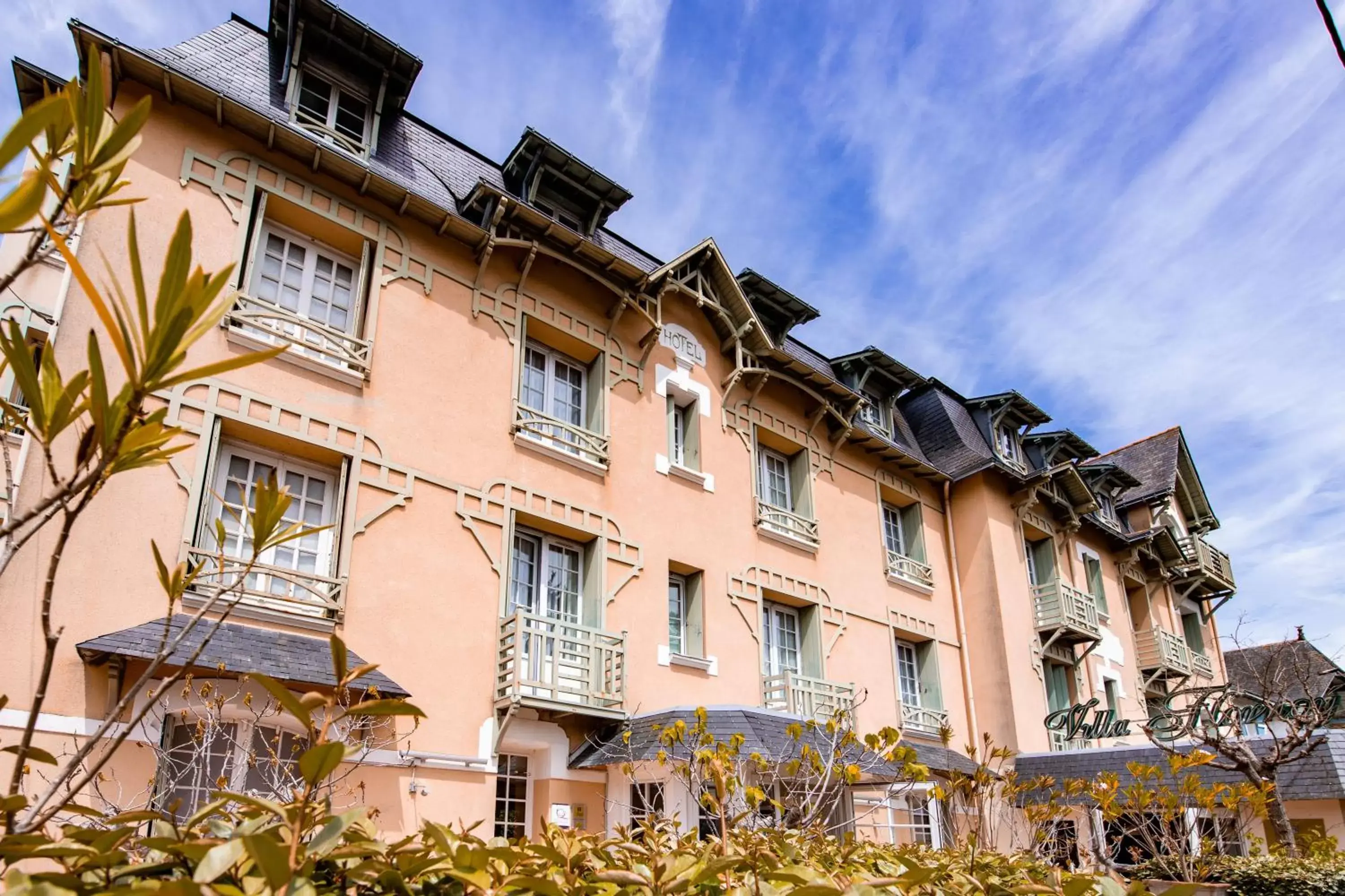 View (from property/room), Property Building in Hôtel Villa Flornoy Pornichet Baie de la Baule