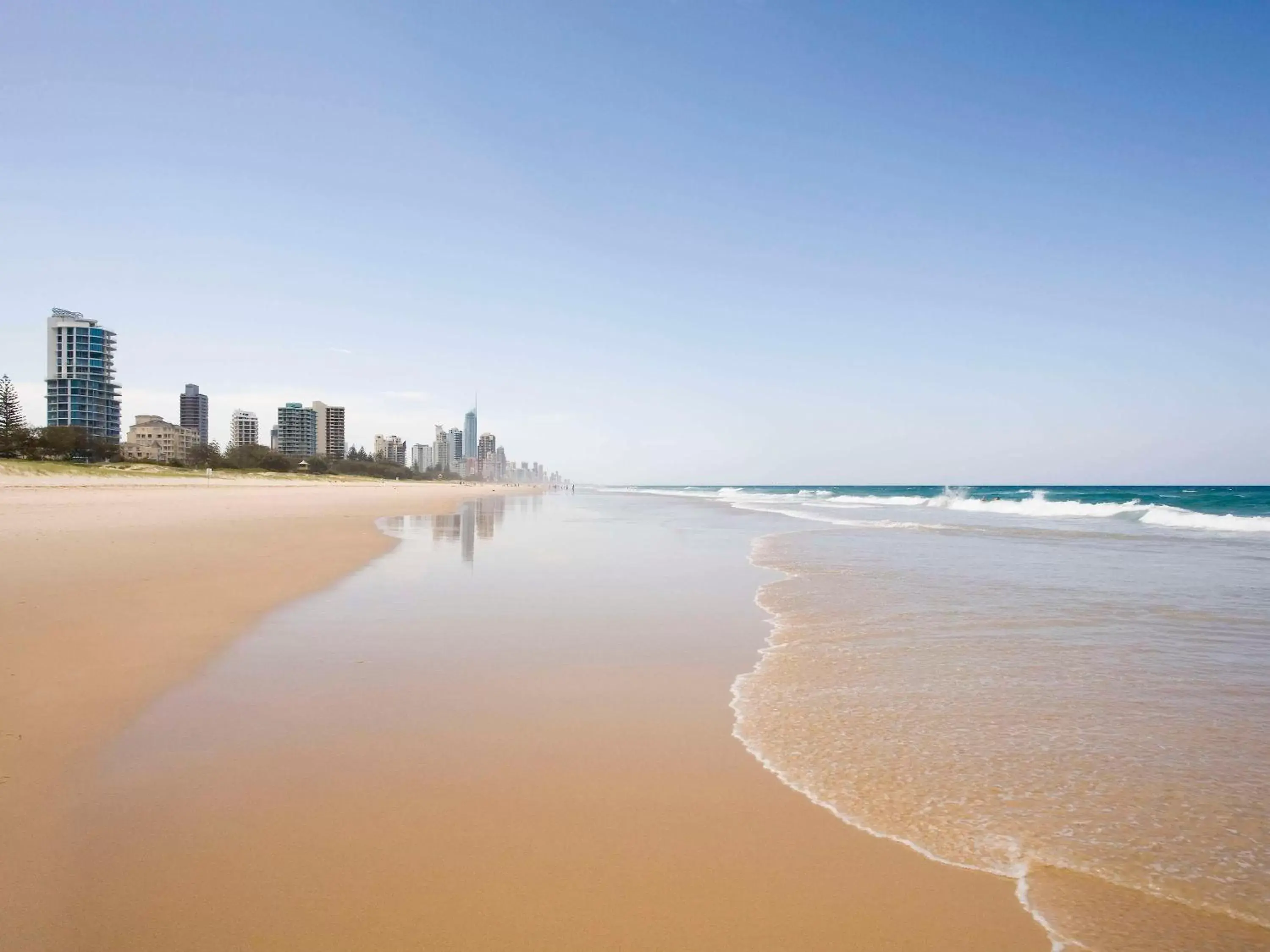 Sports, Beach in Sofitel Gold Coast Broadbeach