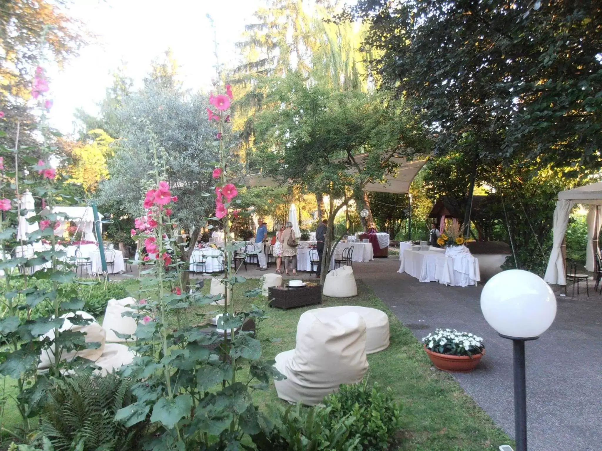 Garden, Banquet Facilities in Hotel Piroga Padova