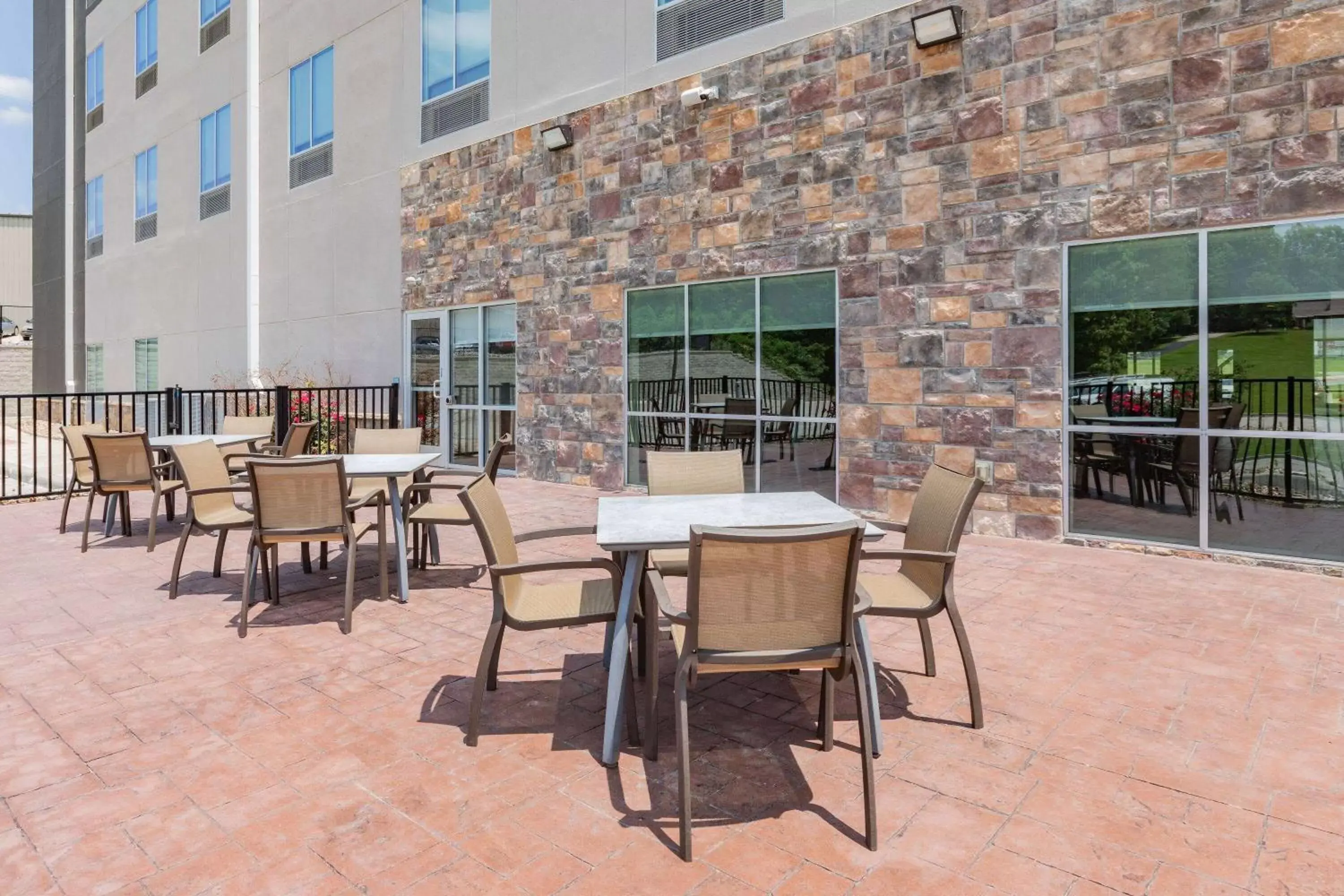 Other, Patio/Outdoor Area in La Quinta Inn & Suites by Wyndham Jackson-Cape Girardeau