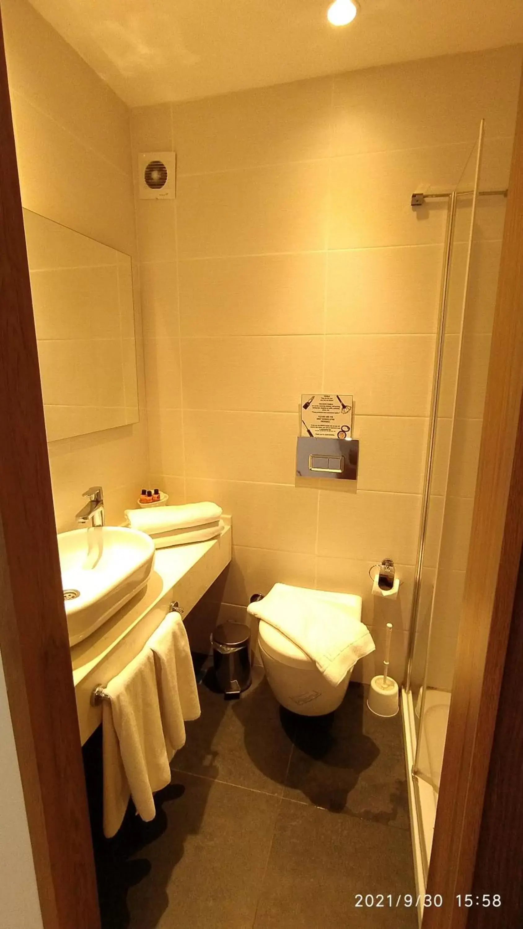 Toilet, Bathroom in Armagrandi Spina Hotel-Special Category