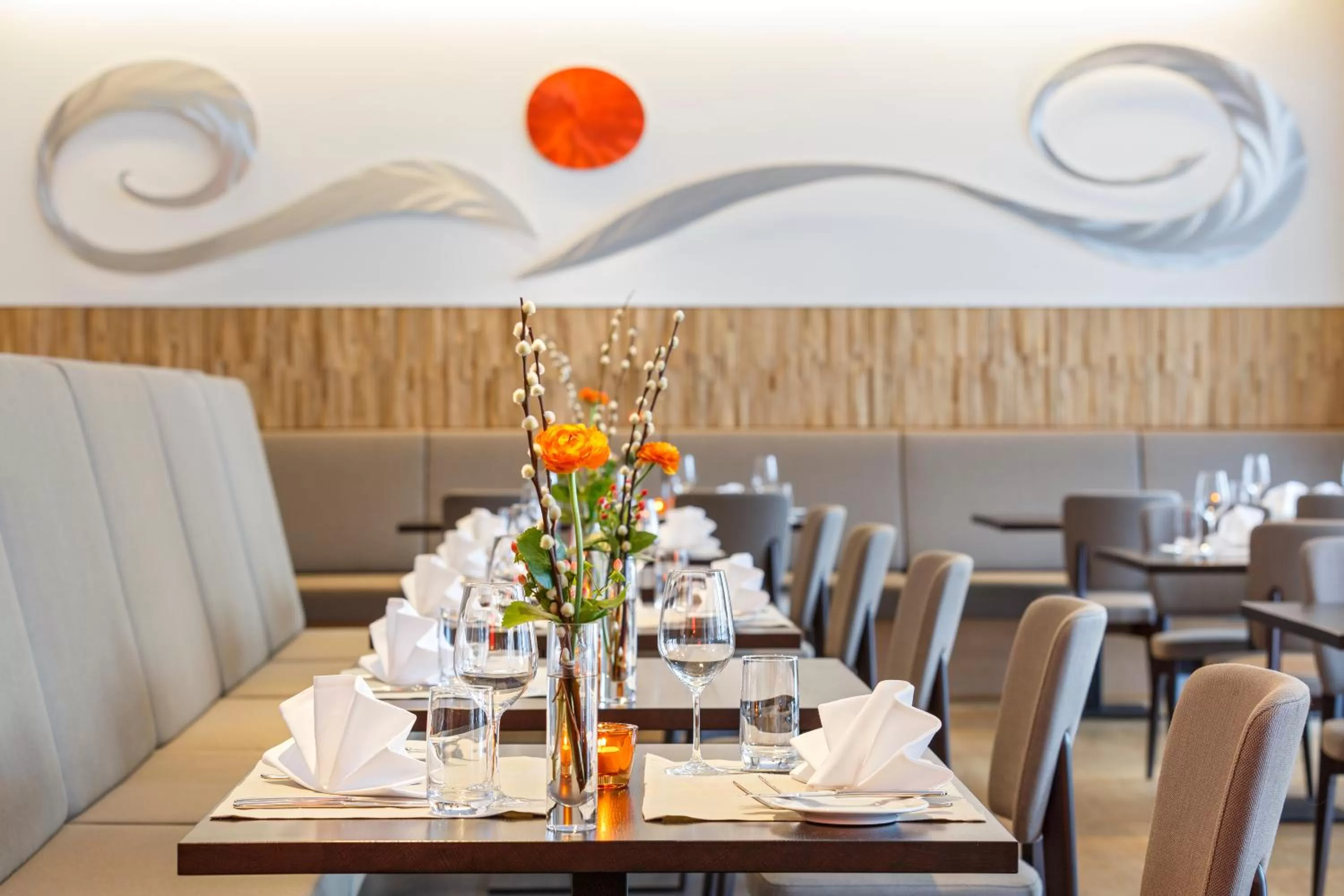 Restaurant/places to eat in Newstar Hotel (Free Parking)