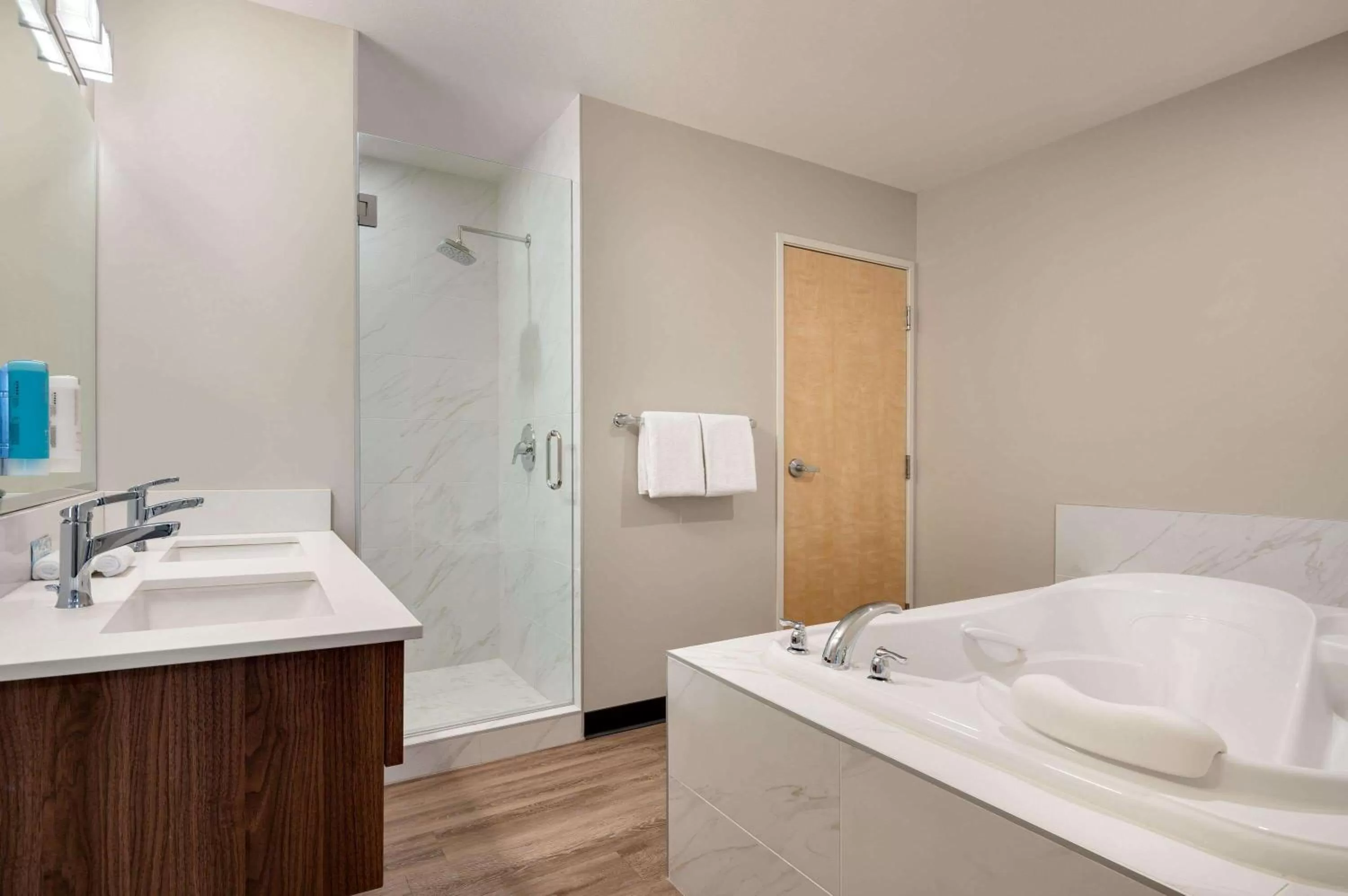 Bathroom in Microtel Inn & Suites by Wyndham Kelowna