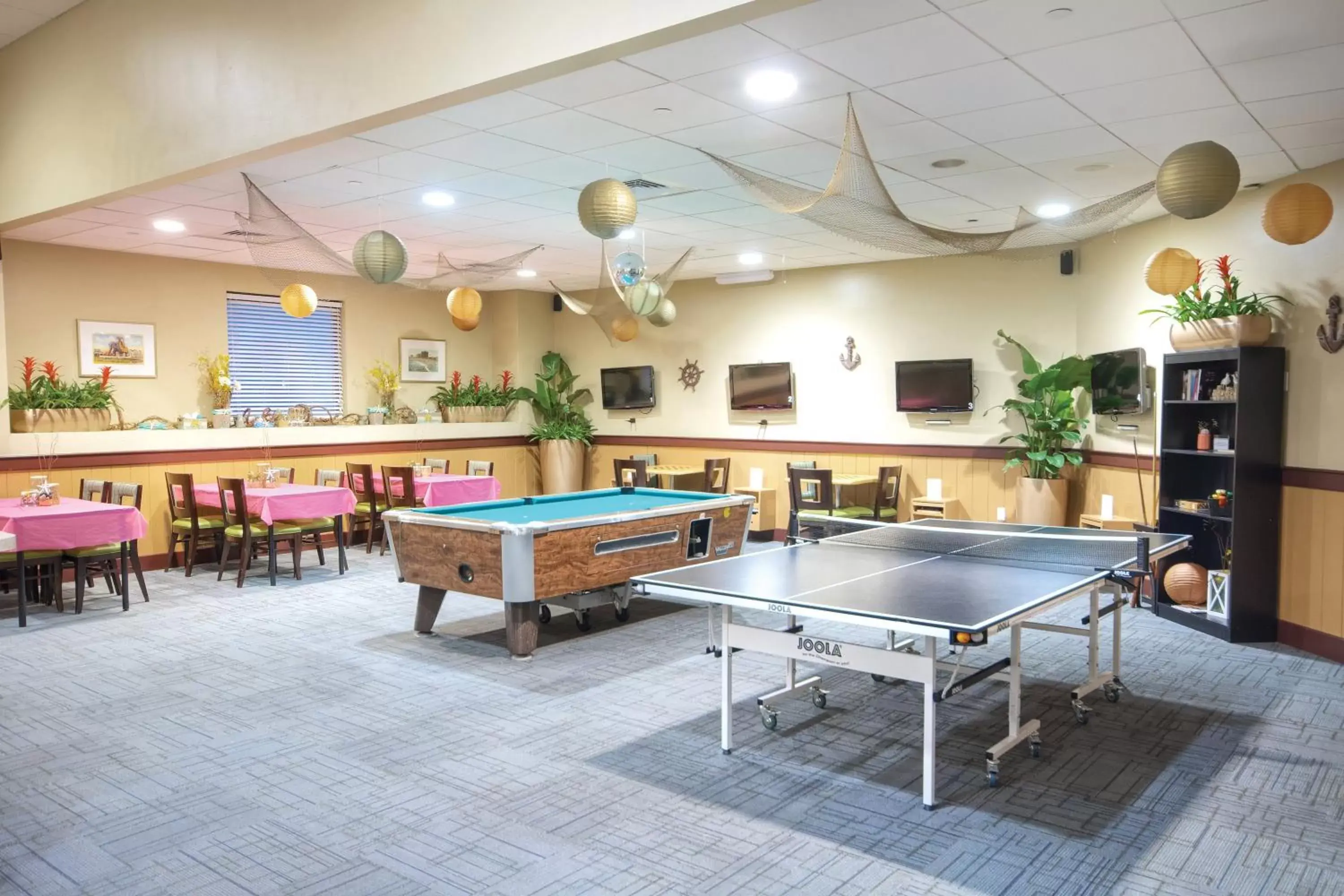 Game Room, Table Tennis in Club Wyndham Skyline Tower