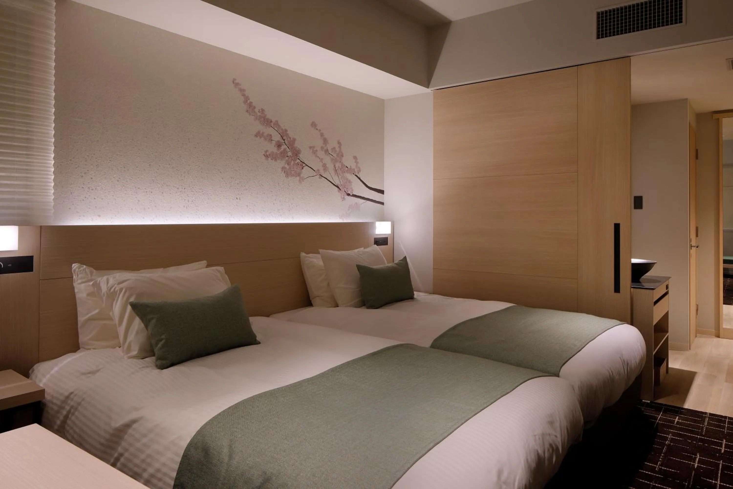 Photo of the whole room, Bed in Hotel Yaenomidori Tokyo