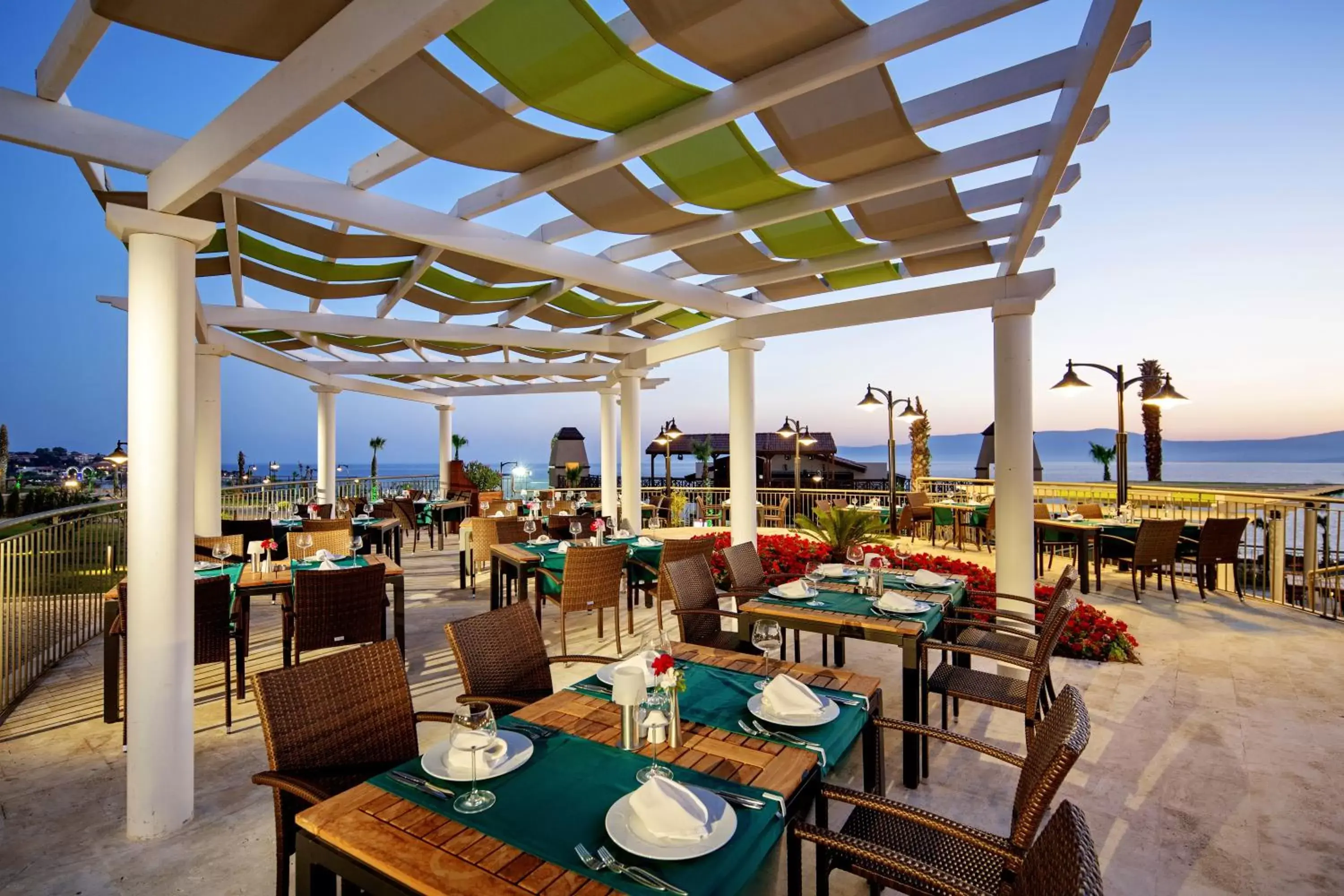 Restaurant/places to eat in Royal Teos Thermal Resort Clinic & Spa - Halal Hotel Restaurant/places to eat in Royal Teos Thermal Resort Clinic & Spa - Halal Hotel