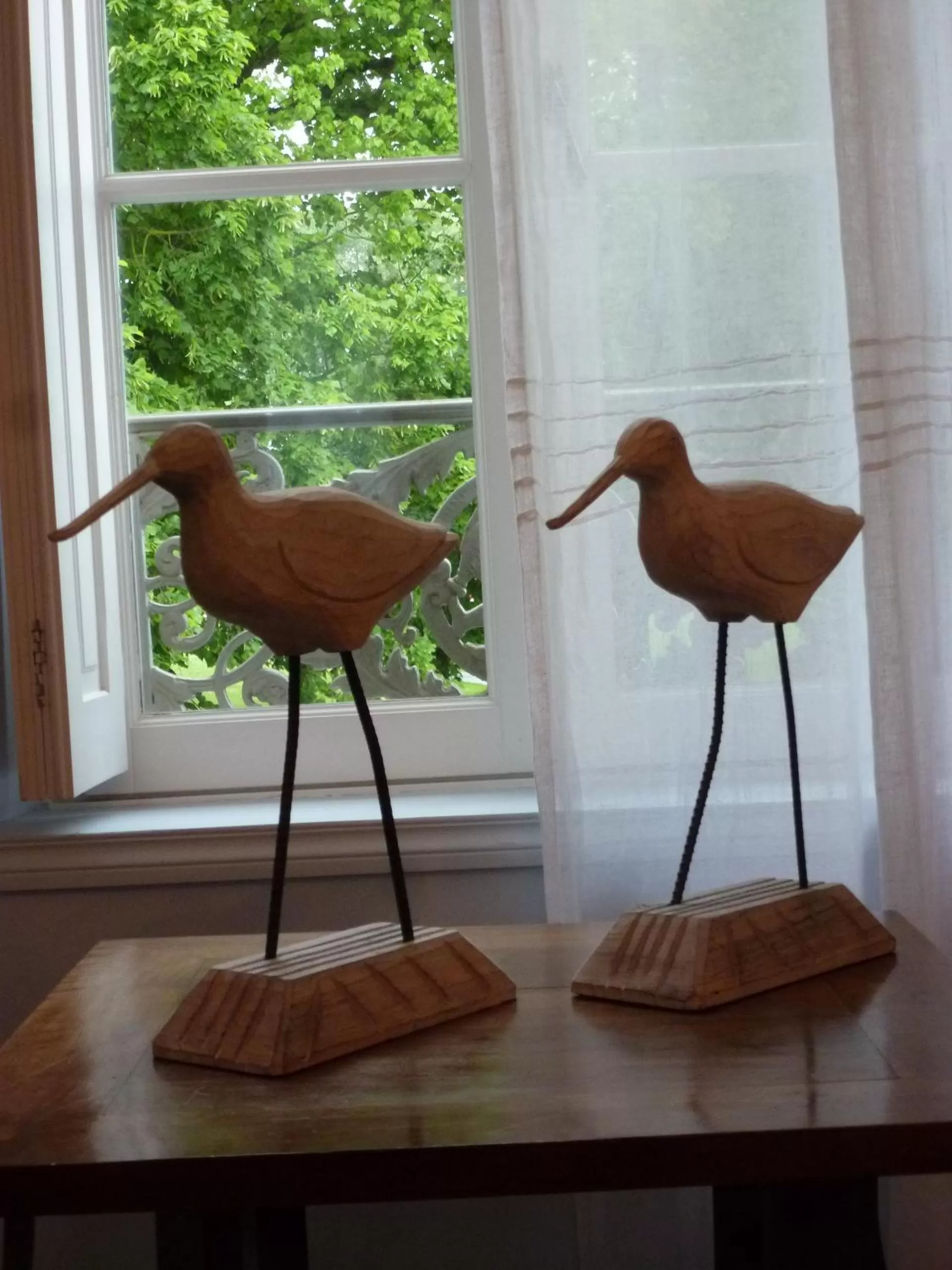 Decorative detail, Other Animals in Le Petit Matin