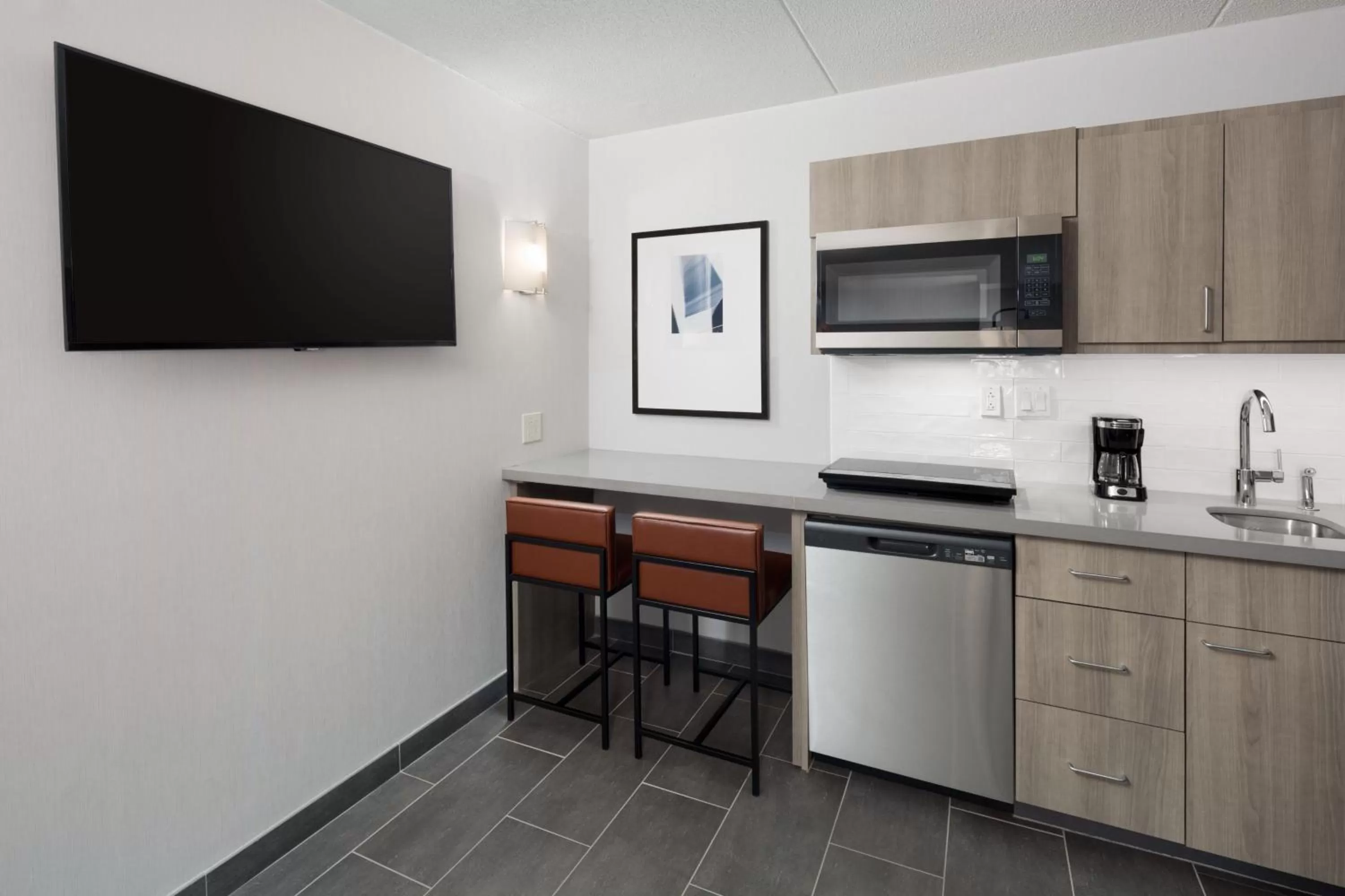 Bedroom in Courtyard Shelton