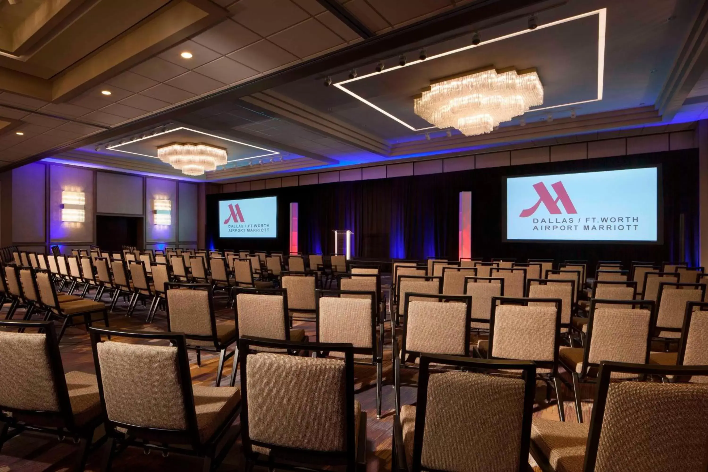 Meeting/conference room in Dallas/Fort Worth Airport Marriott