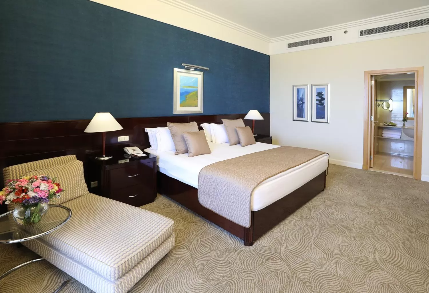 Bed in Le Royal Hotel - Beirut