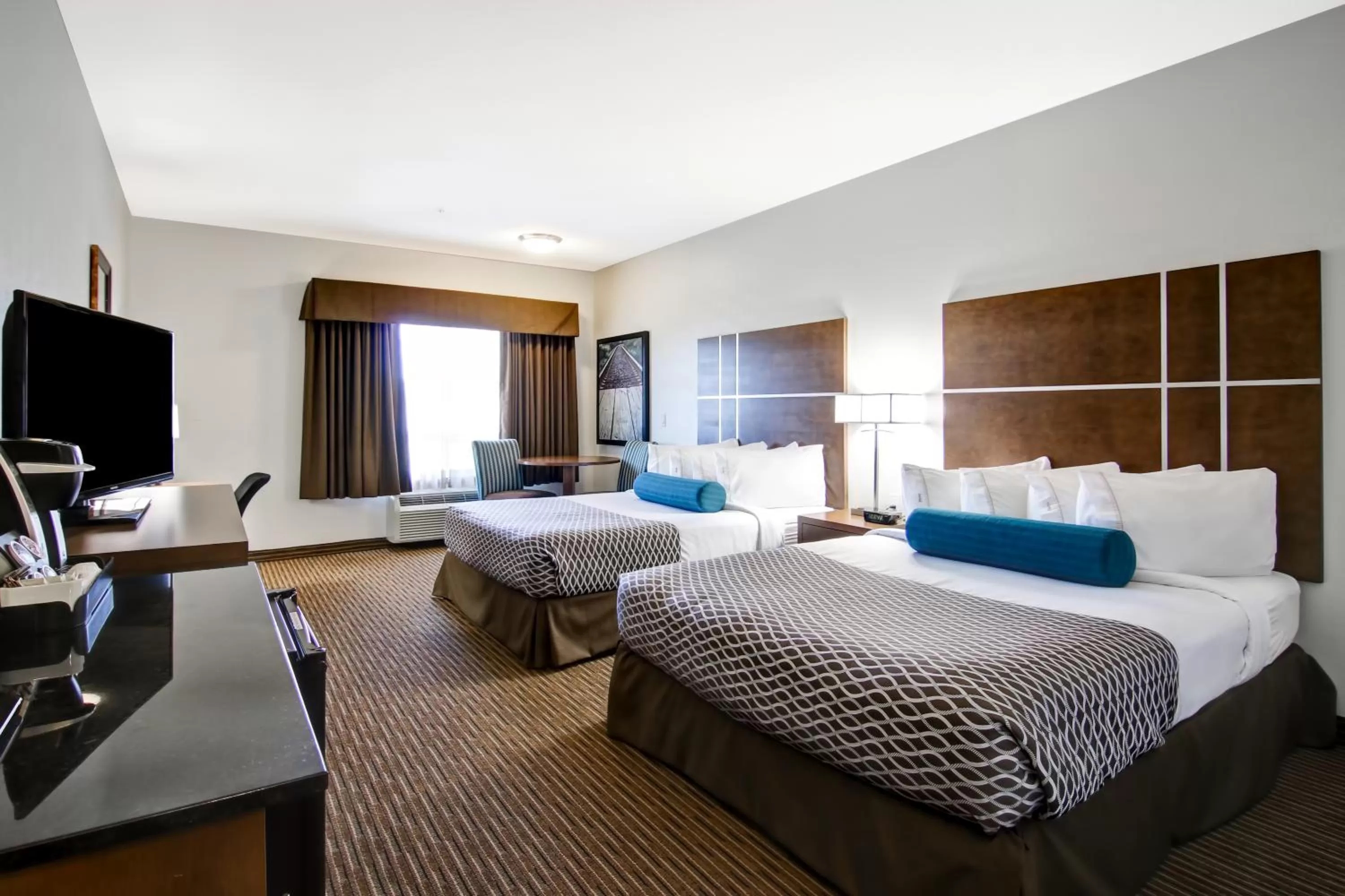 Bedroom, Bed in Canalta Selkirk