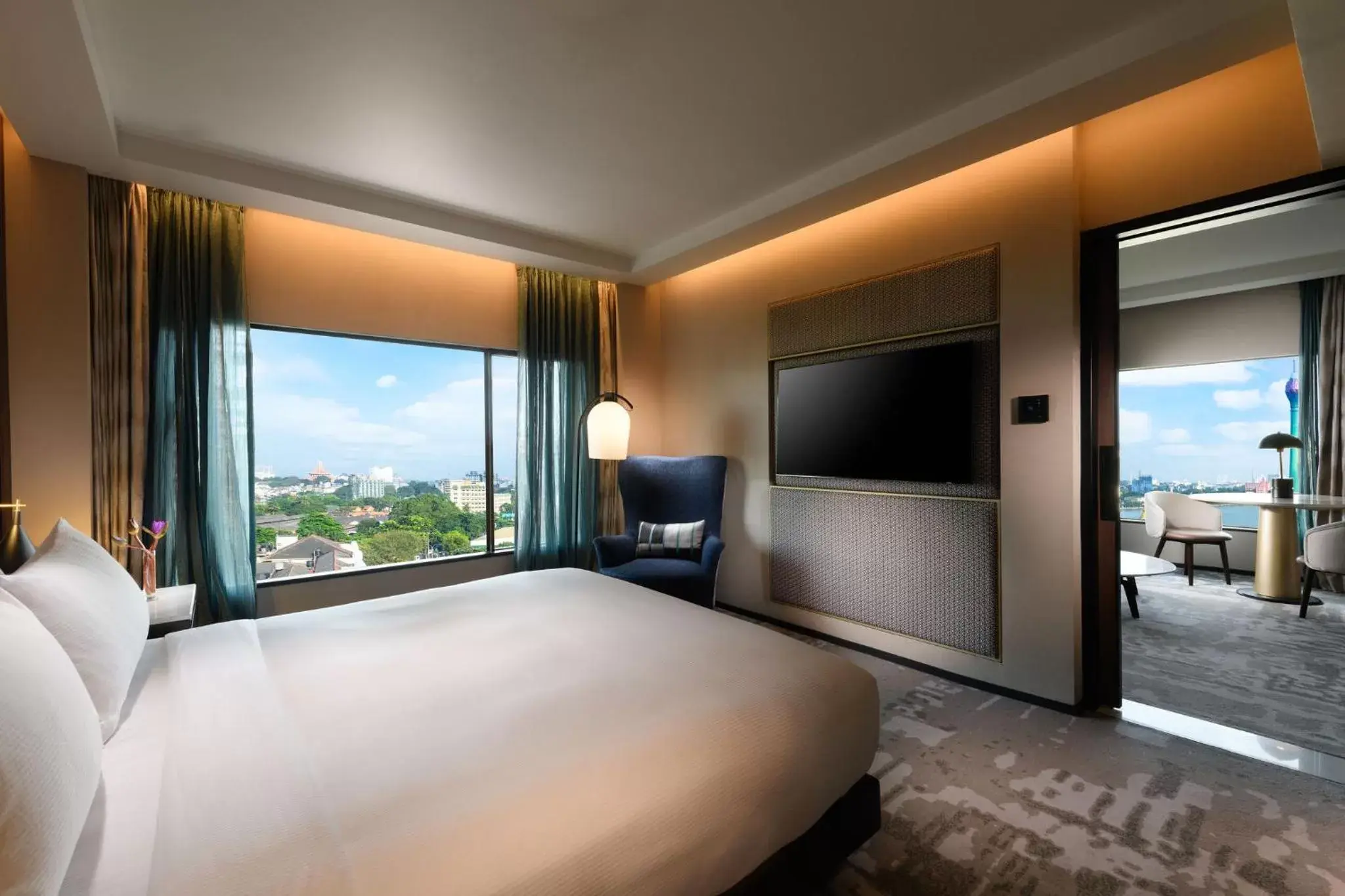 Bedroom in Hilton Colombo Hotel