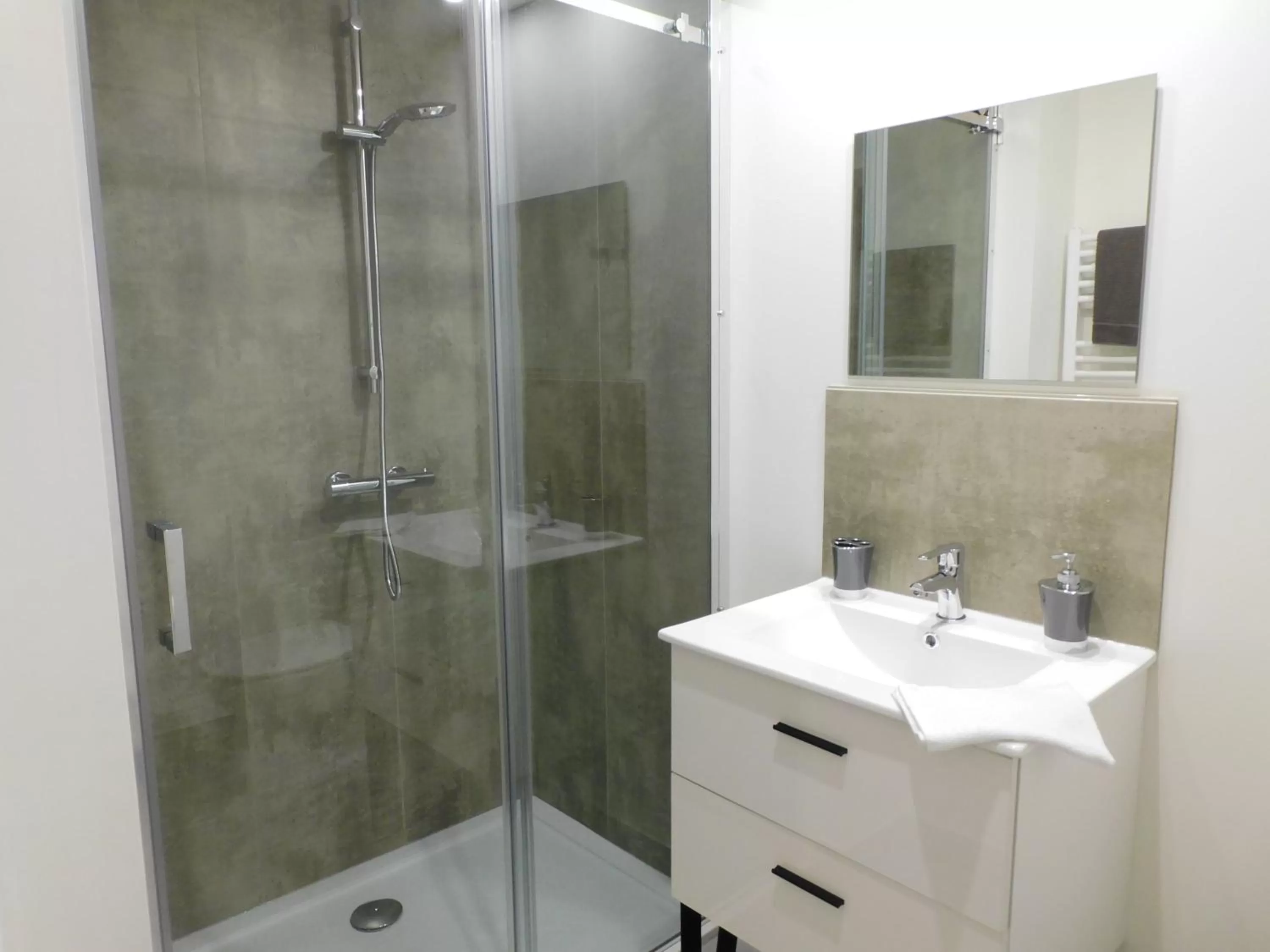 Bathroom in LA GABINIERE