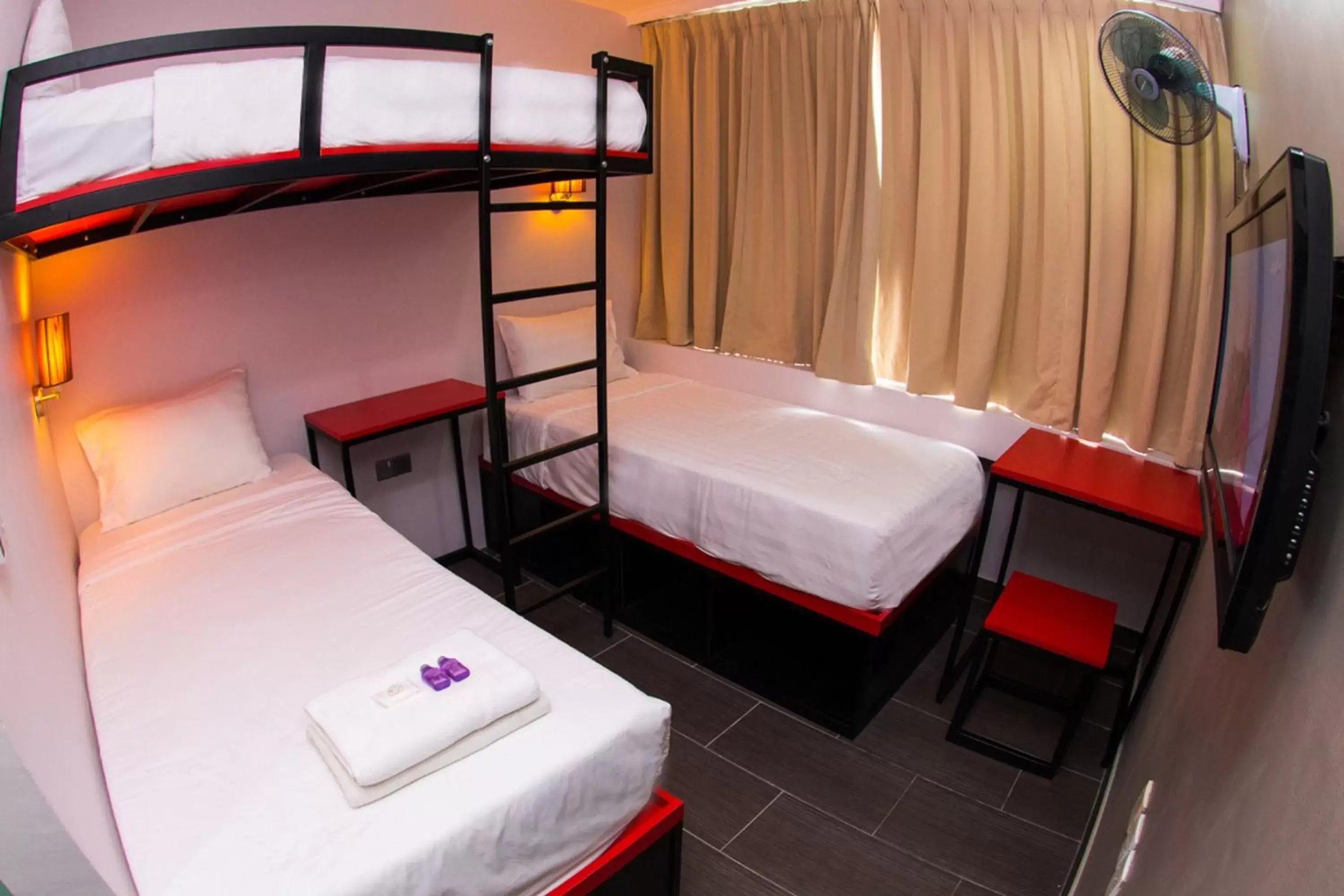 Bedroom in Tune Hotel - Waterfront Kuching