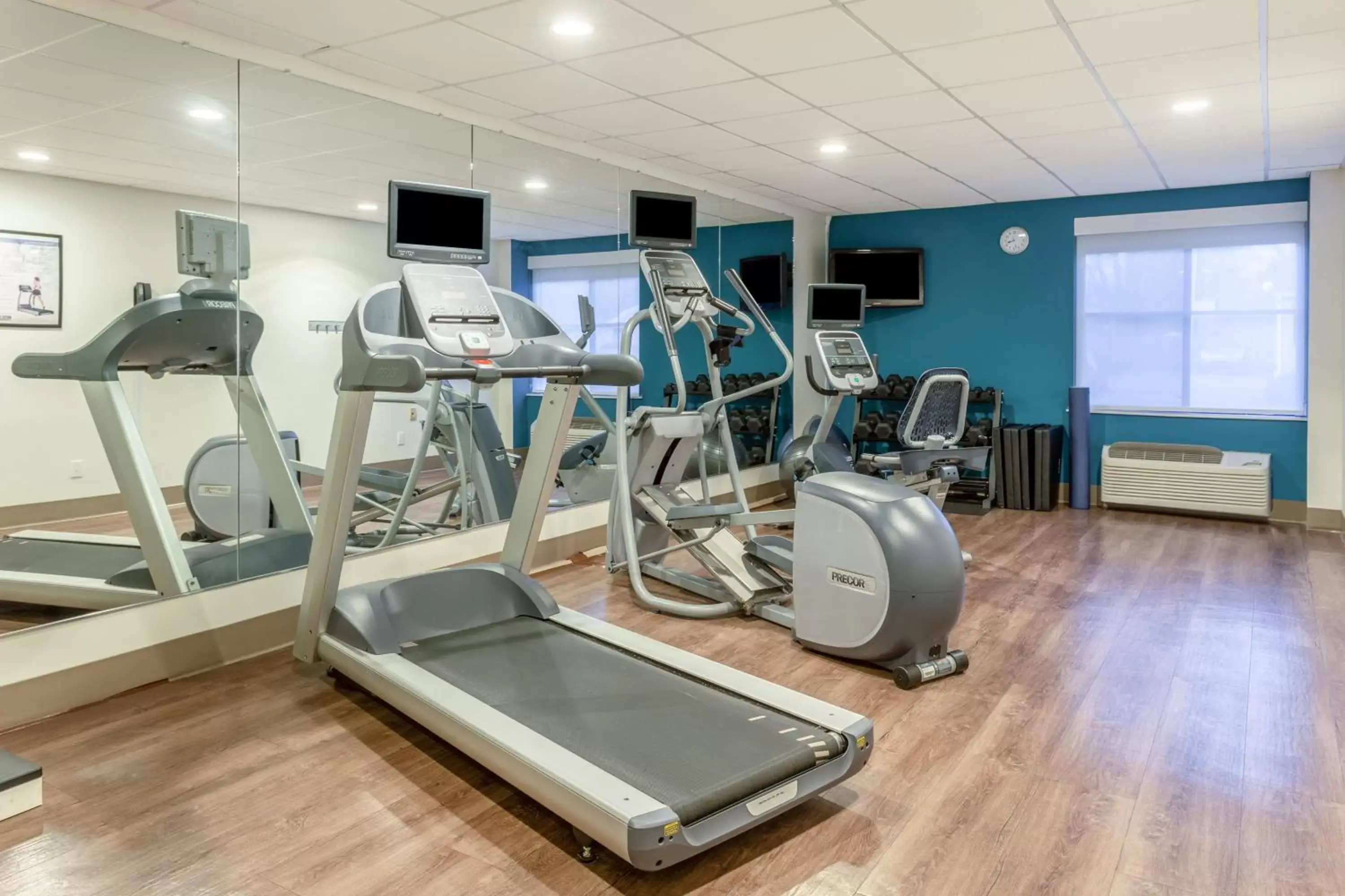 Fitness centre/facilities, Fitness Center/Facilities in Holiday Inn Express Scottsburg, an IHG Hotel