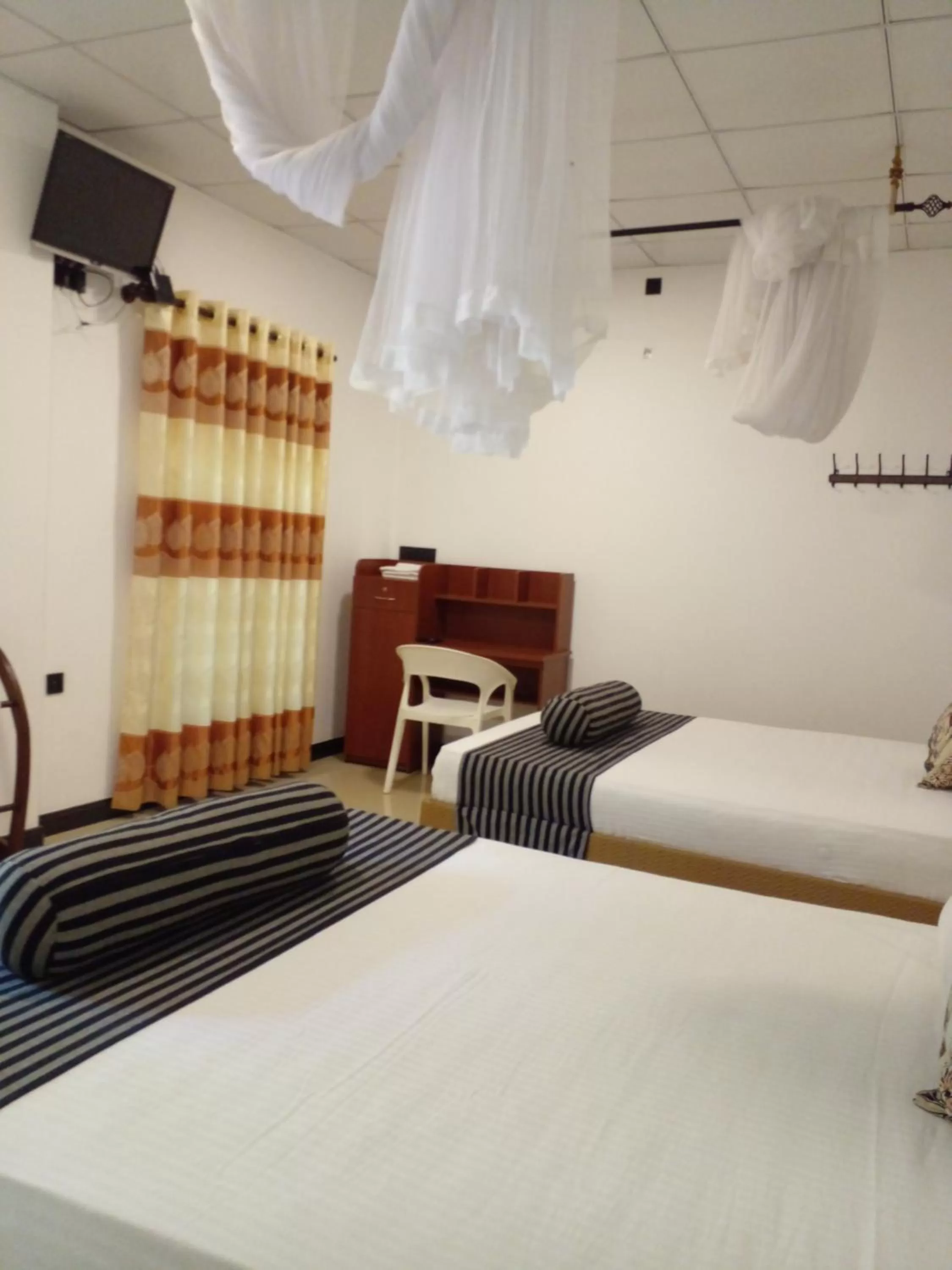 Photo of the whole room, Bed in Liyana Holiday resort