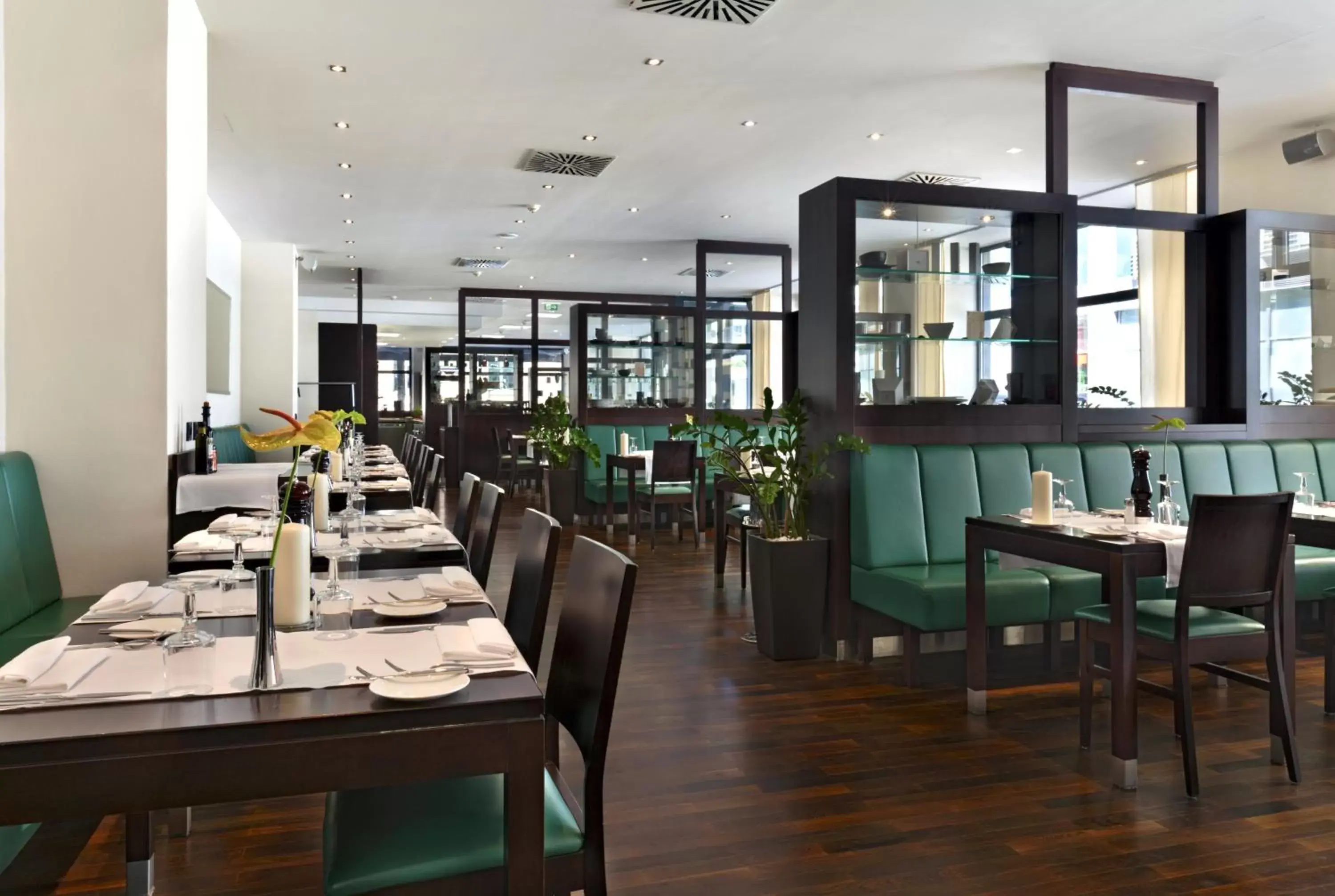 Restaurant/Places to Eat in Flemings Hotel München-City