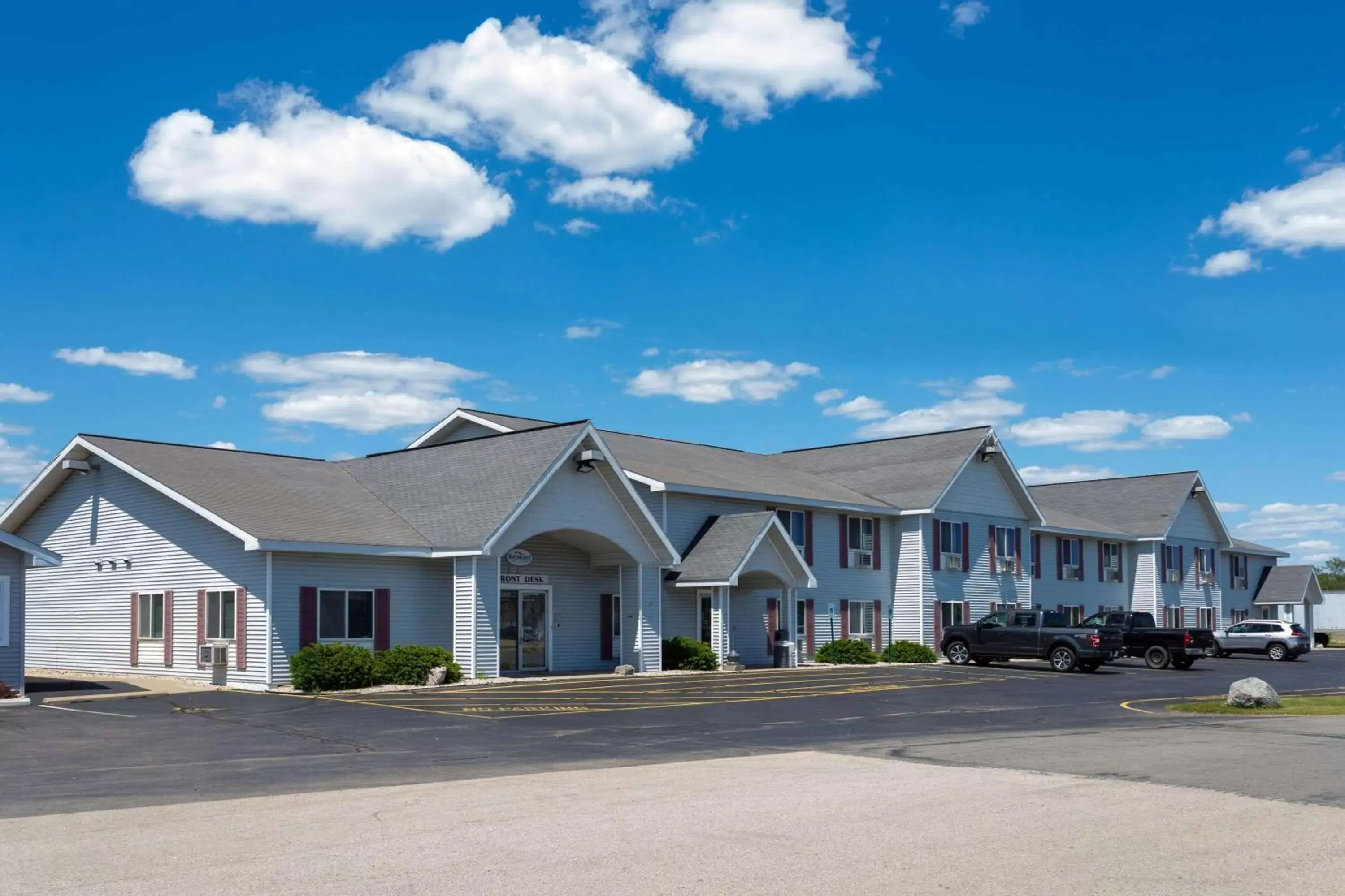 Property Building in Baymont by Wyndham Marinette