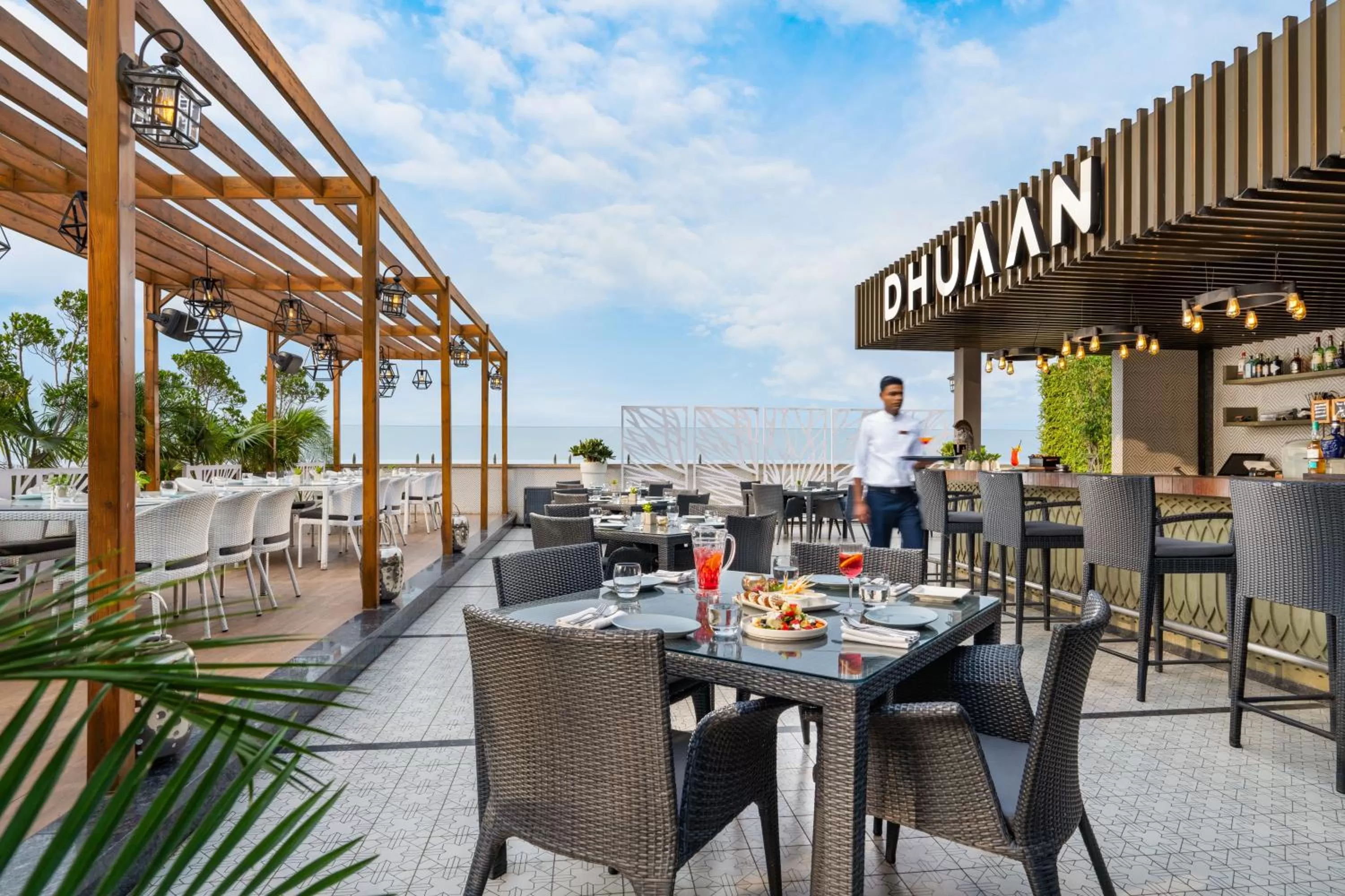 Restaurant/places to eat in WOW Crest, Indore - IHCL SeleQtions