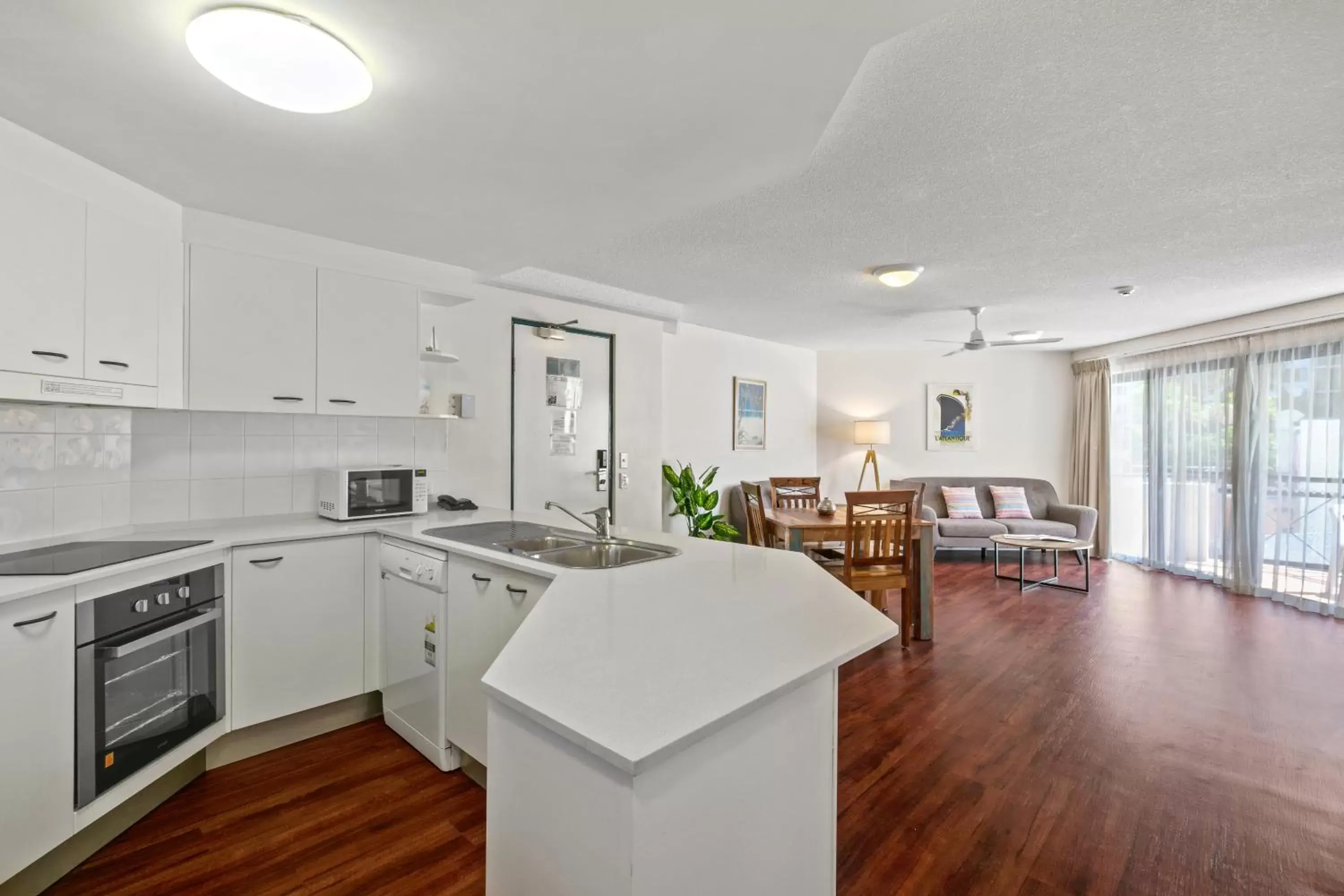 Kitchen or kitchenette, Kitchen/Kitchenette in Caribbean Resort