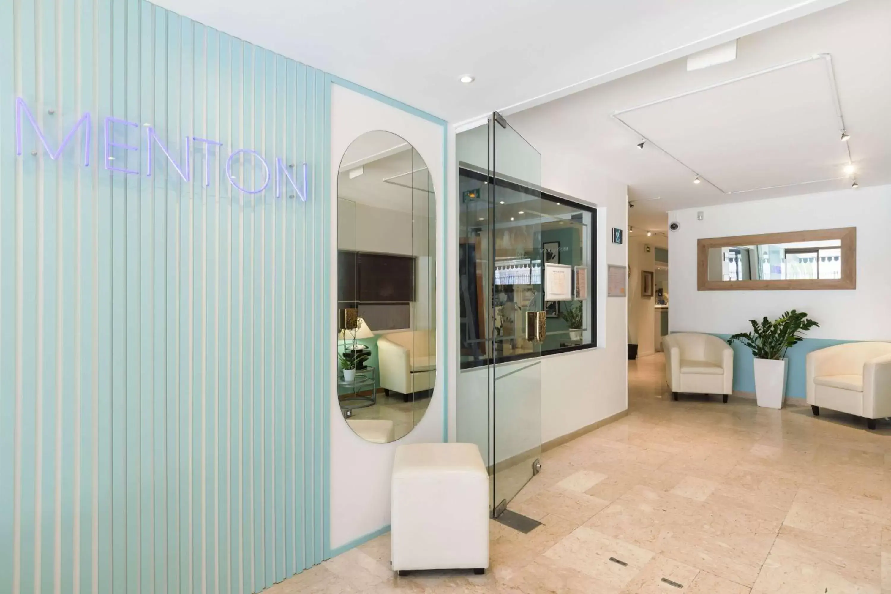 Lobby or reception in Best Western Hotel Mediterranee Menton