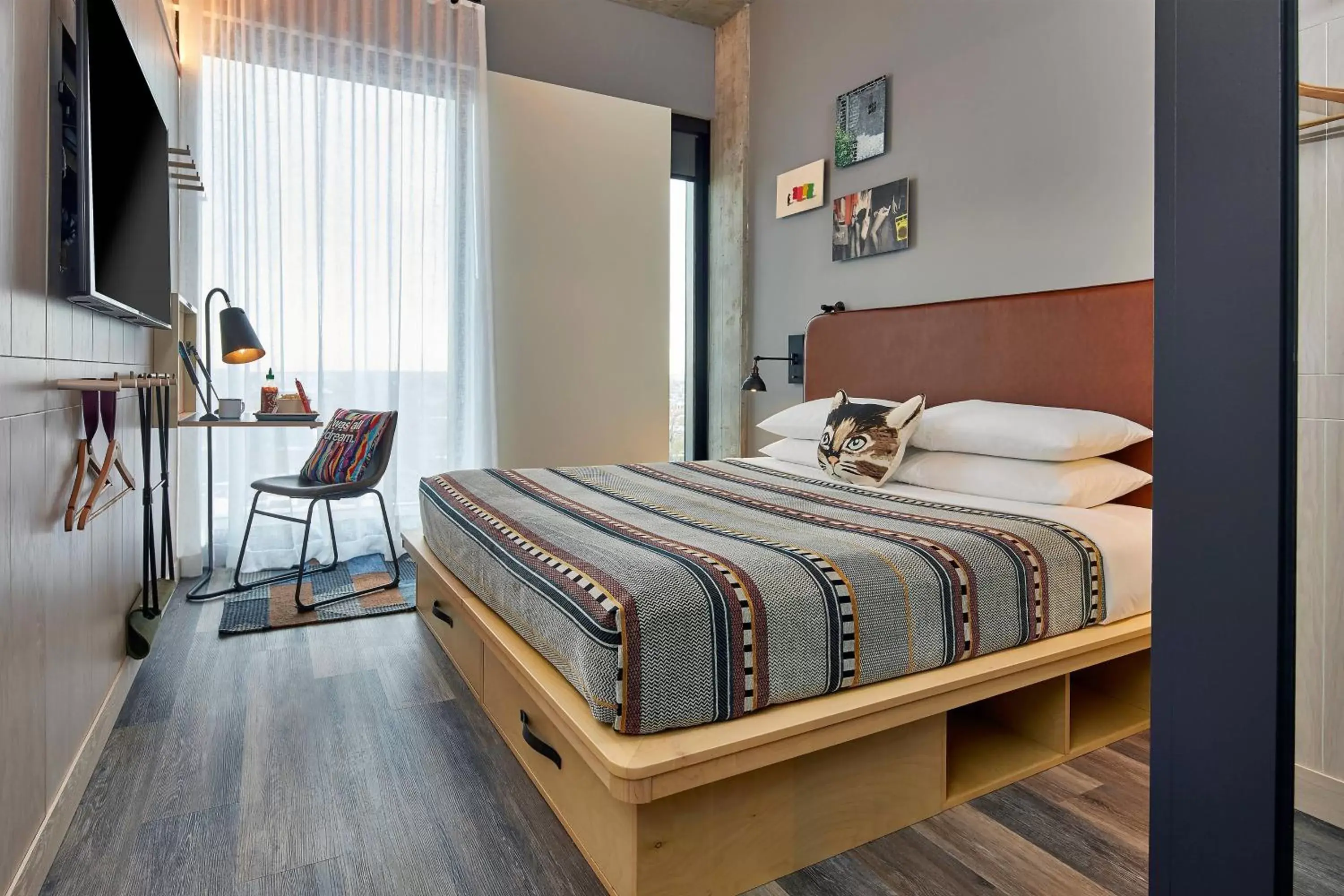 King Room - Hearing Accessible in Moxy Columbus Short North King Room - Hearing Accessible in Moxy Columbus Short North