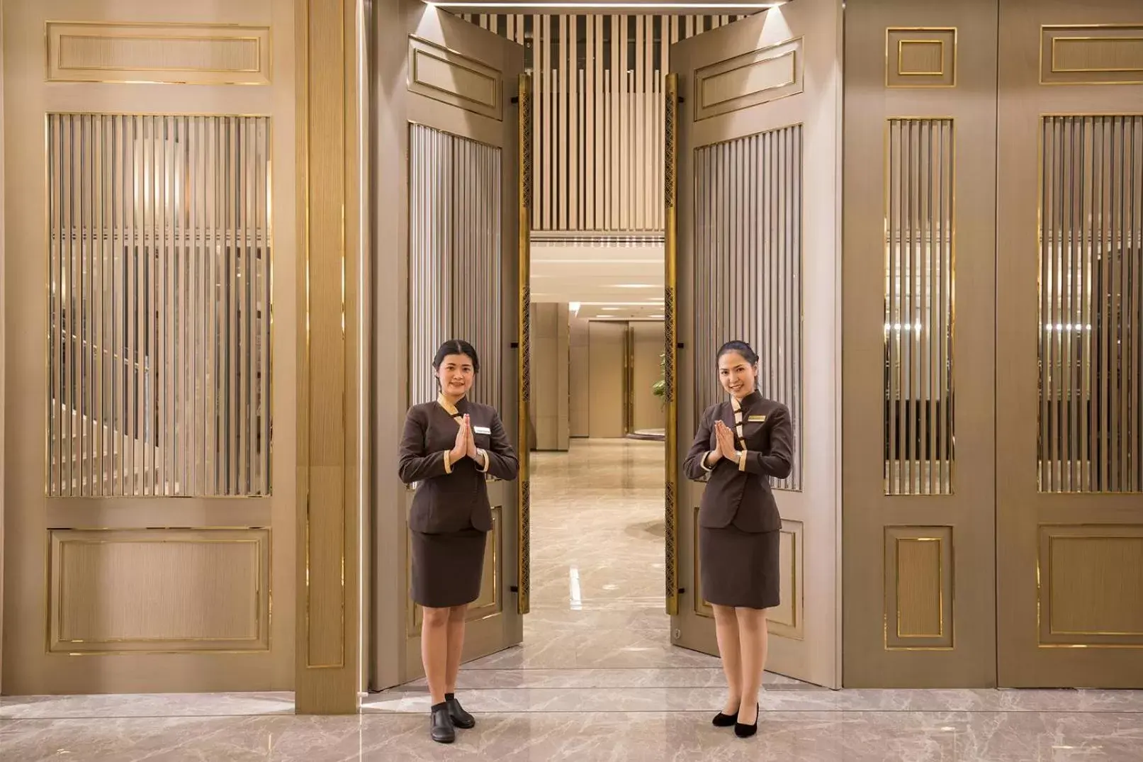 Staff in The Heritage Chiang Rai Hotel and Convention Staff in The Heritage Chiang Rai Hotel and Convention