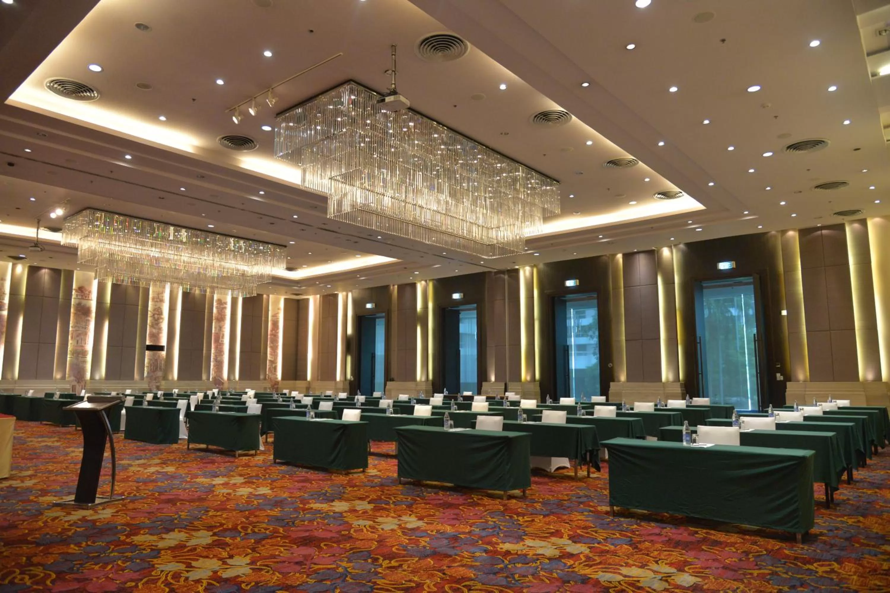 Business facilities in Rama Gardens Hotel Bangkok