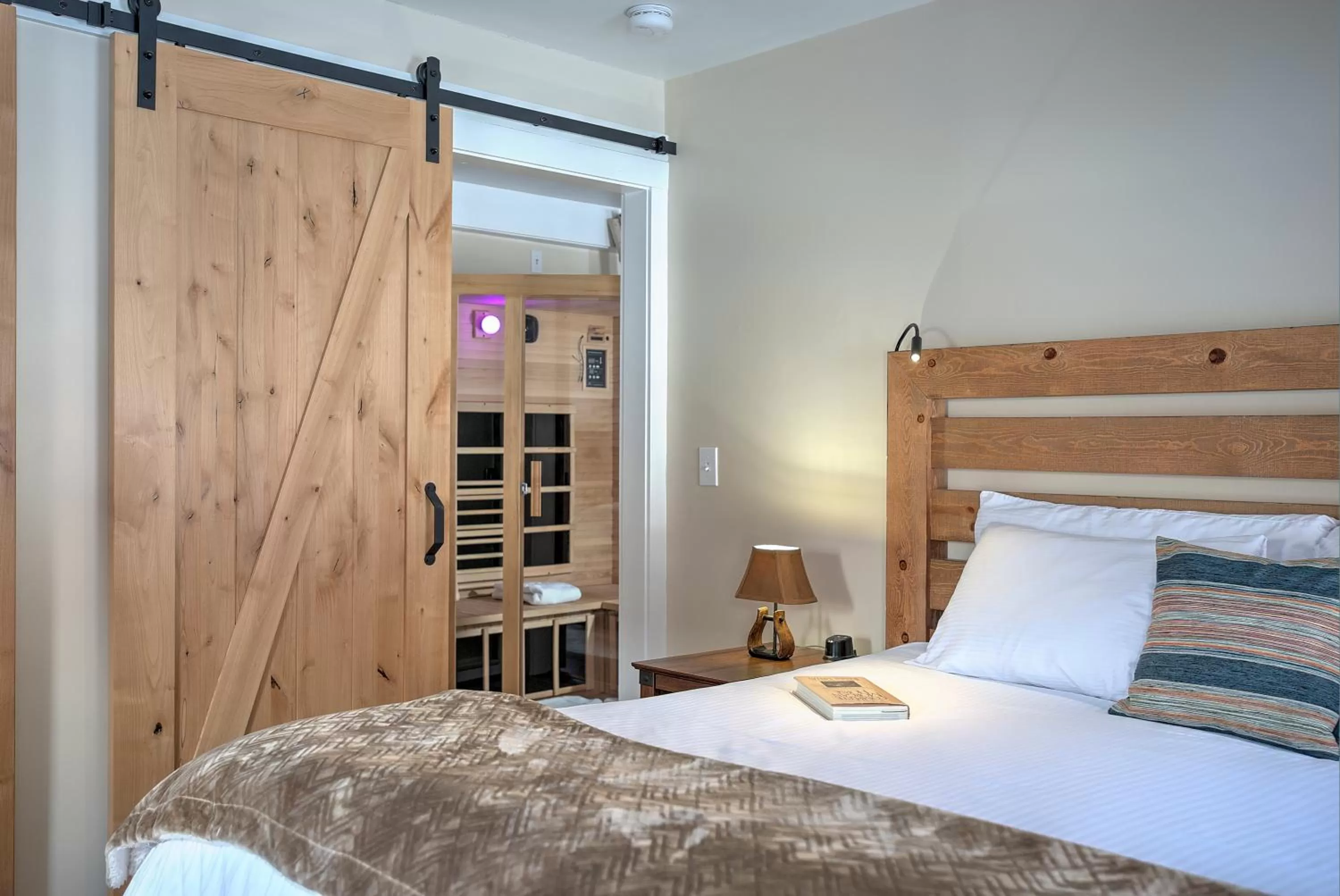 Bed in The Woodstocker B&B